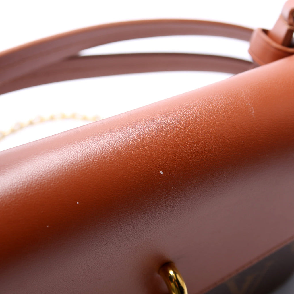 Padlock On Strap Monogram