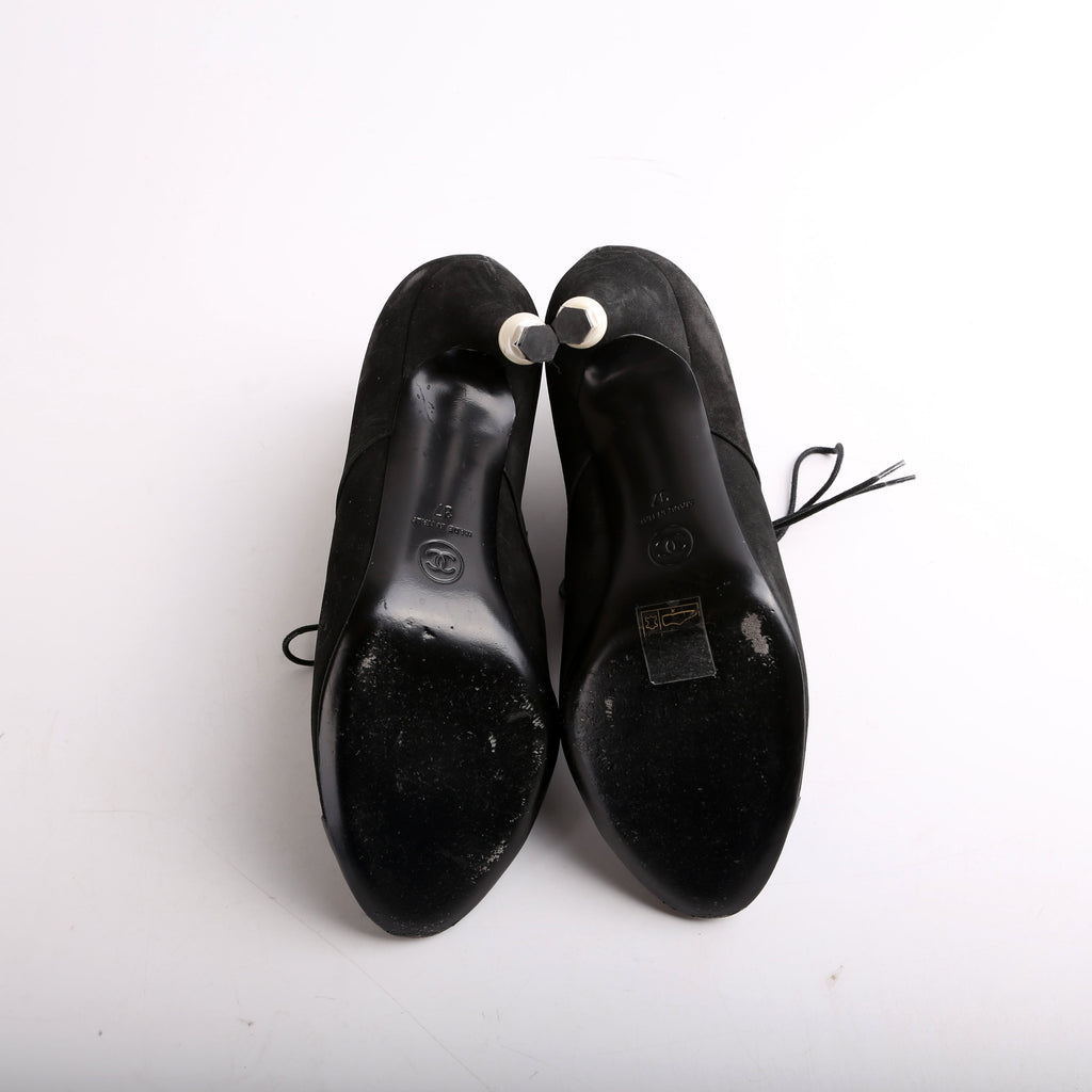 Suede Pearl Lace-Up Booties Size 37