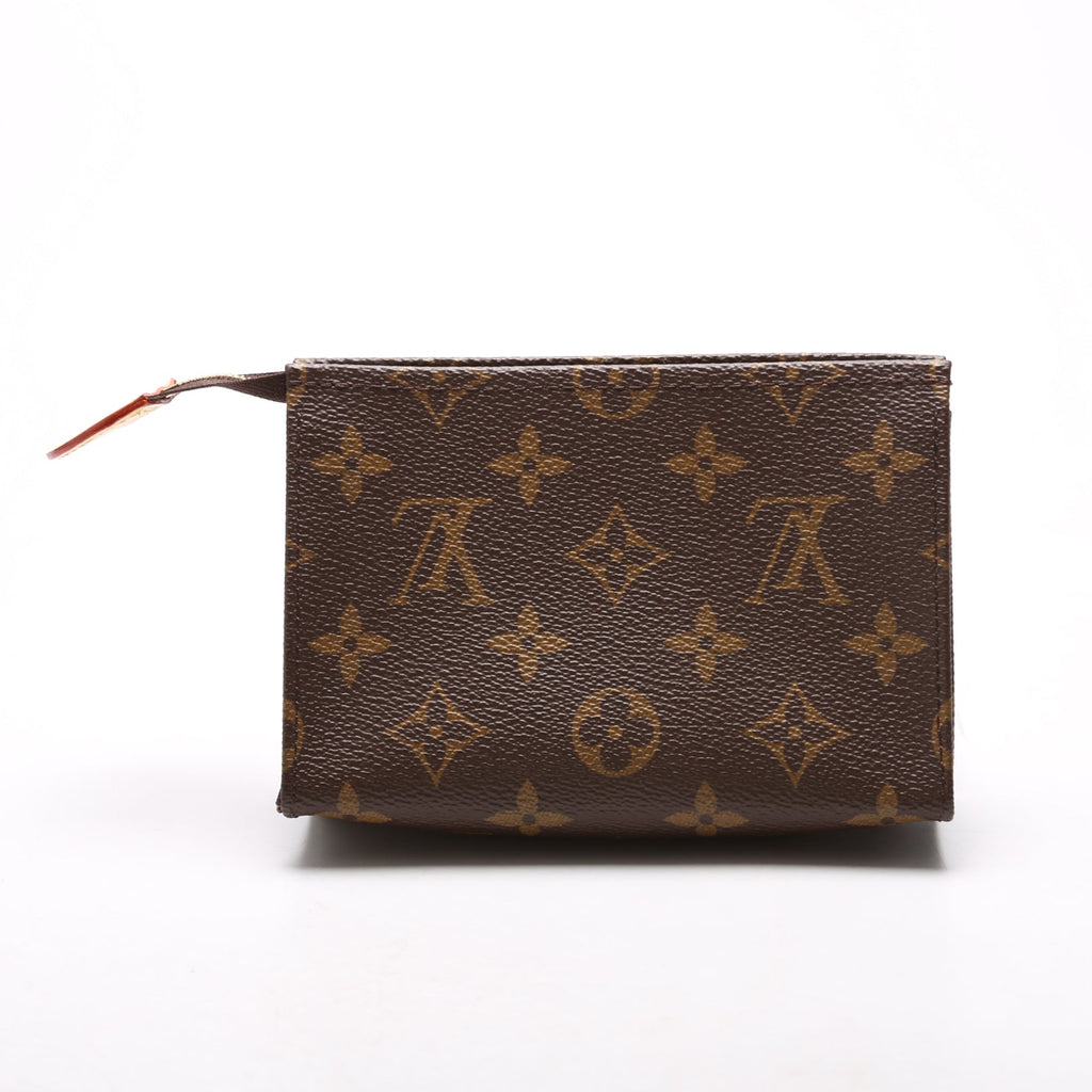 Toiletry Pouch 15 Monogram Newer