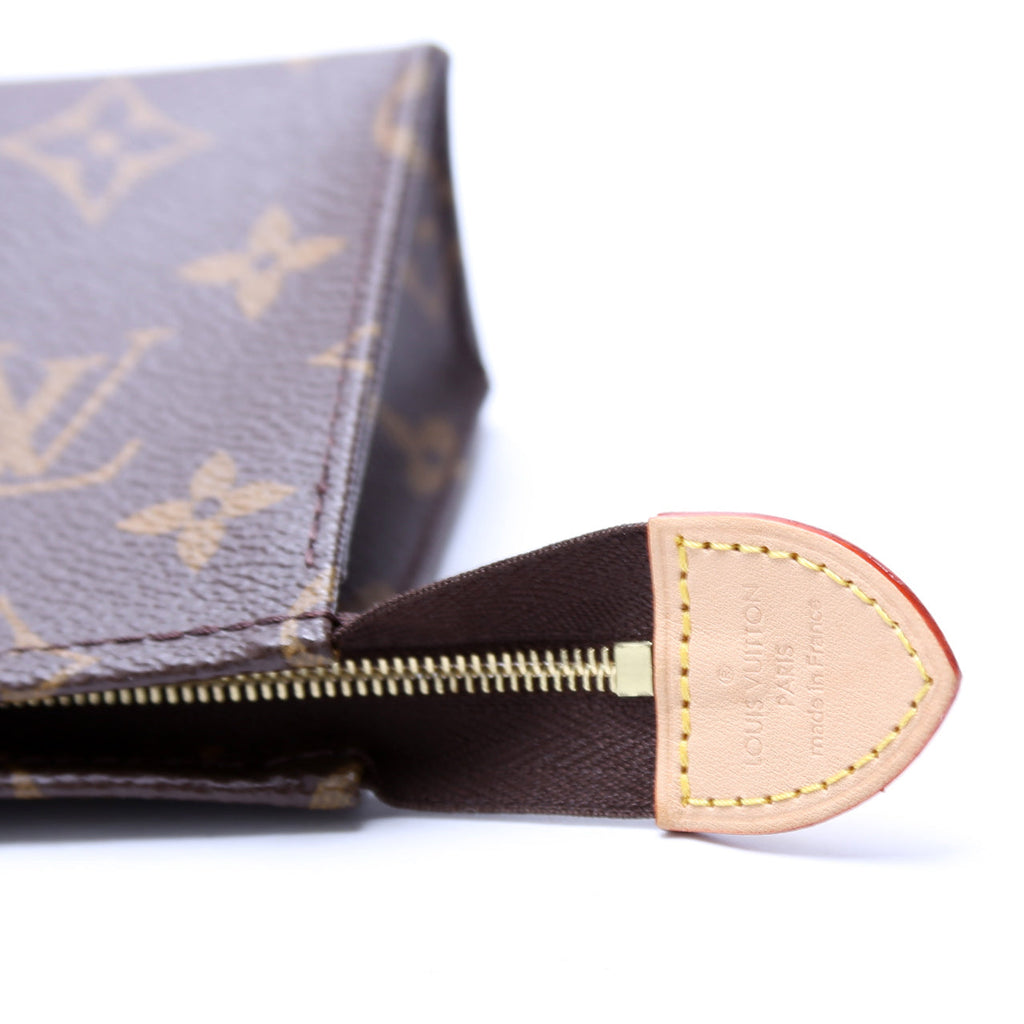 Toiletry Pouch 15 Monogram Newer