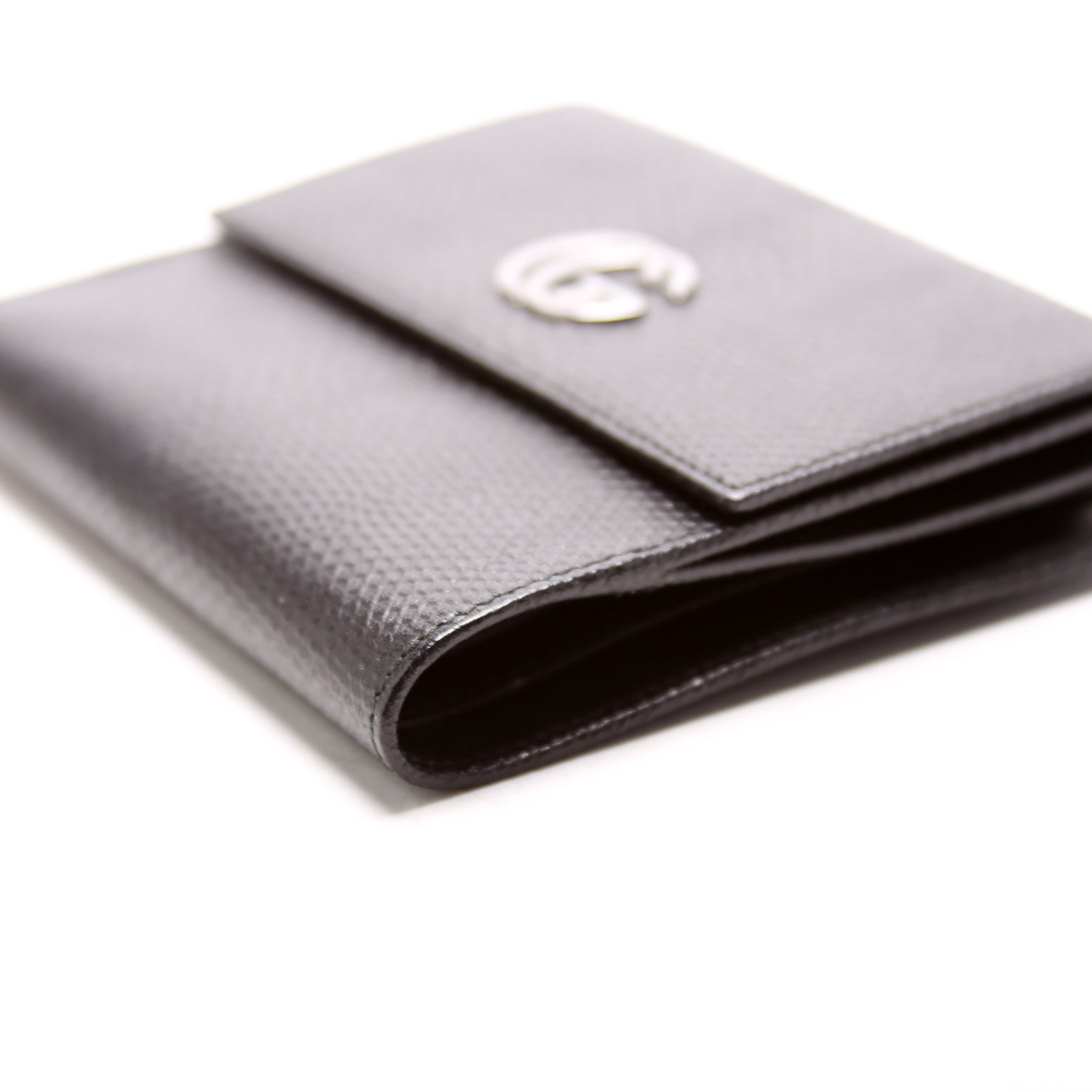 035-2184 GG Lizard Embossed Compact Trifold Wallet Black