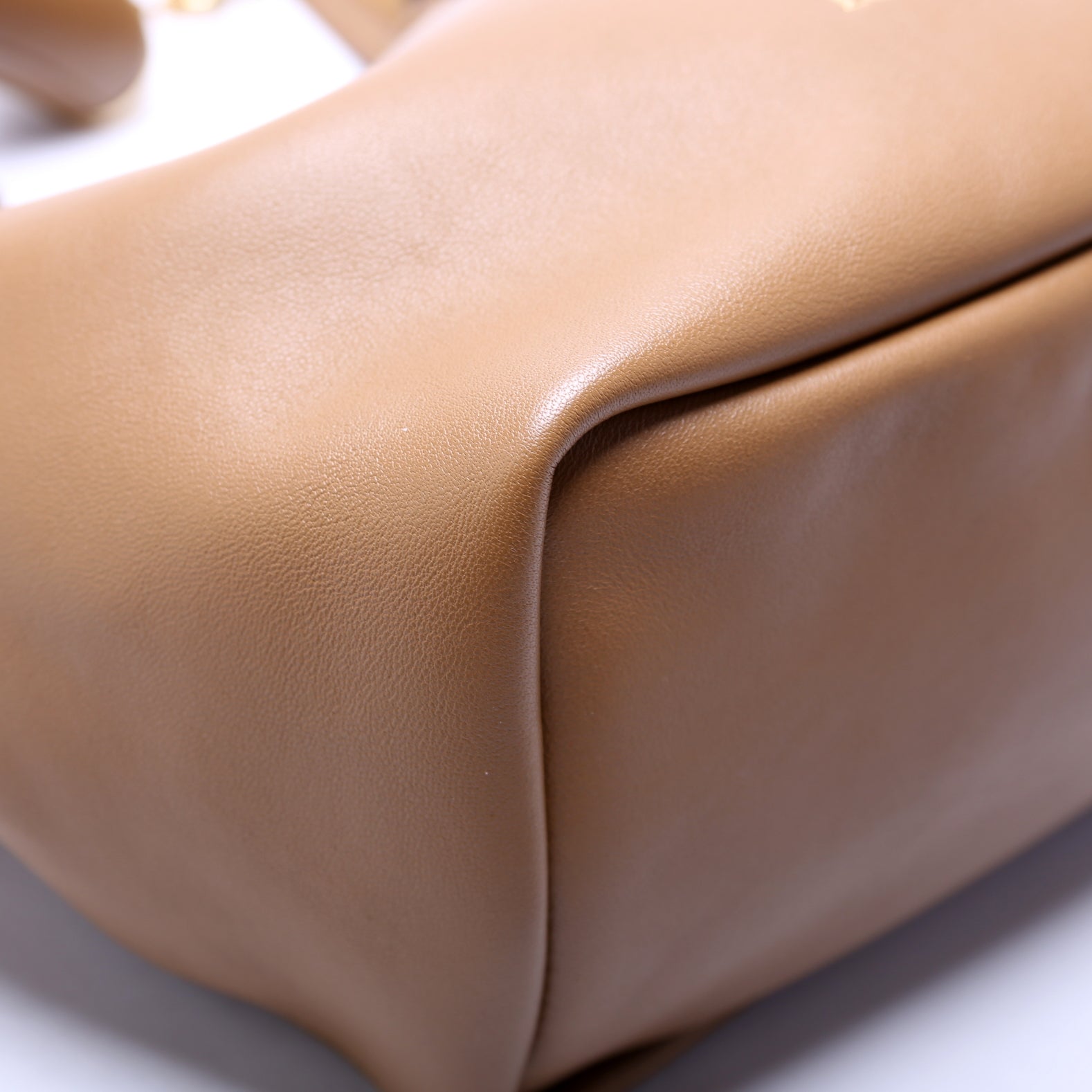Small Squeeze Bag Nappa Lambskin Tan