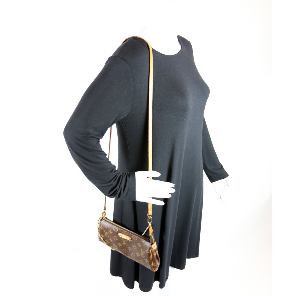 Eva Clutch Monogram