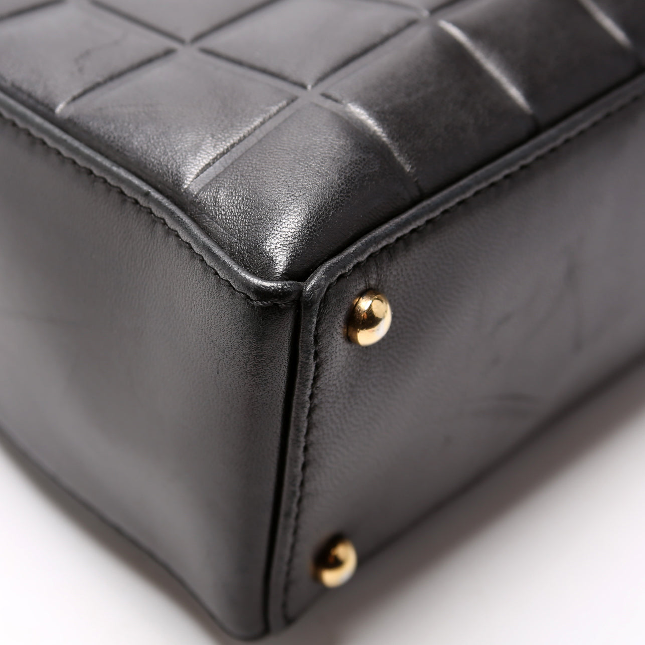 Chocolate Bar Vertical Tote Lambskin 6M Black