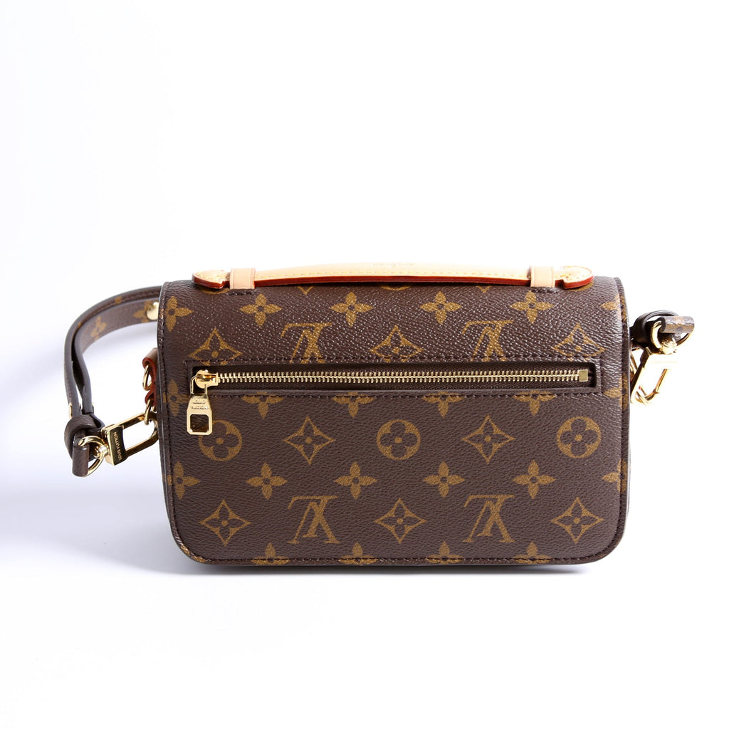 Pochette Metis East West Monogram
