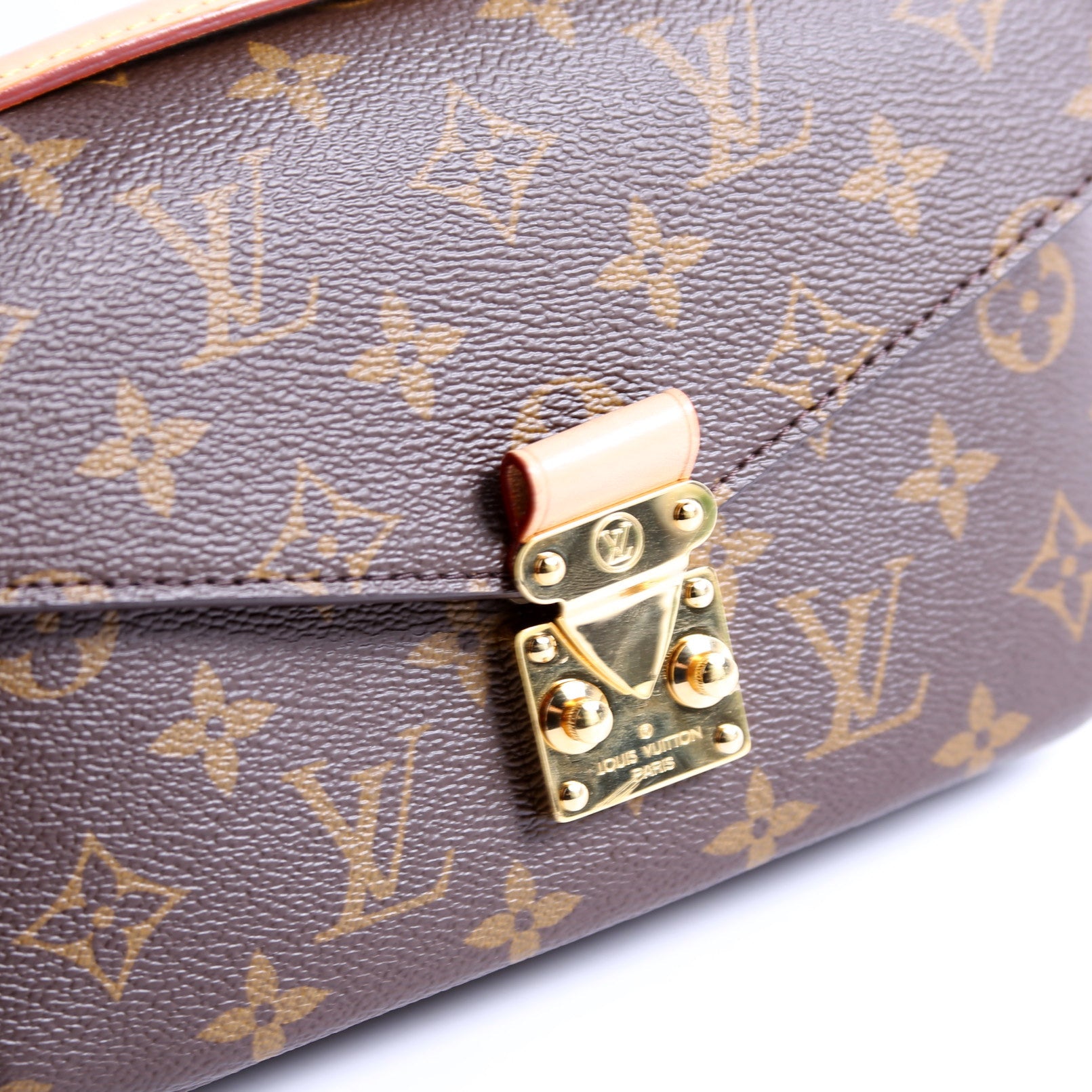 Pochette Metis East West Monogram