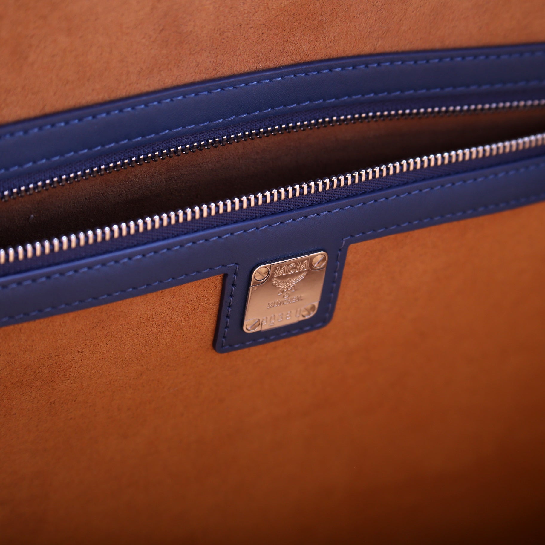Munchen Jacquard XLarge Tote Blue