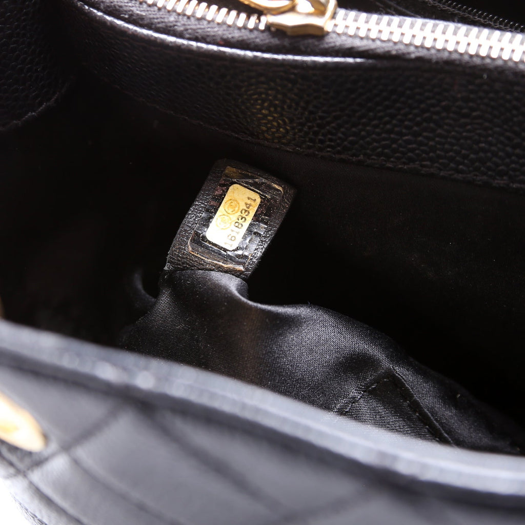 Grand Shopping Tote Caviar
