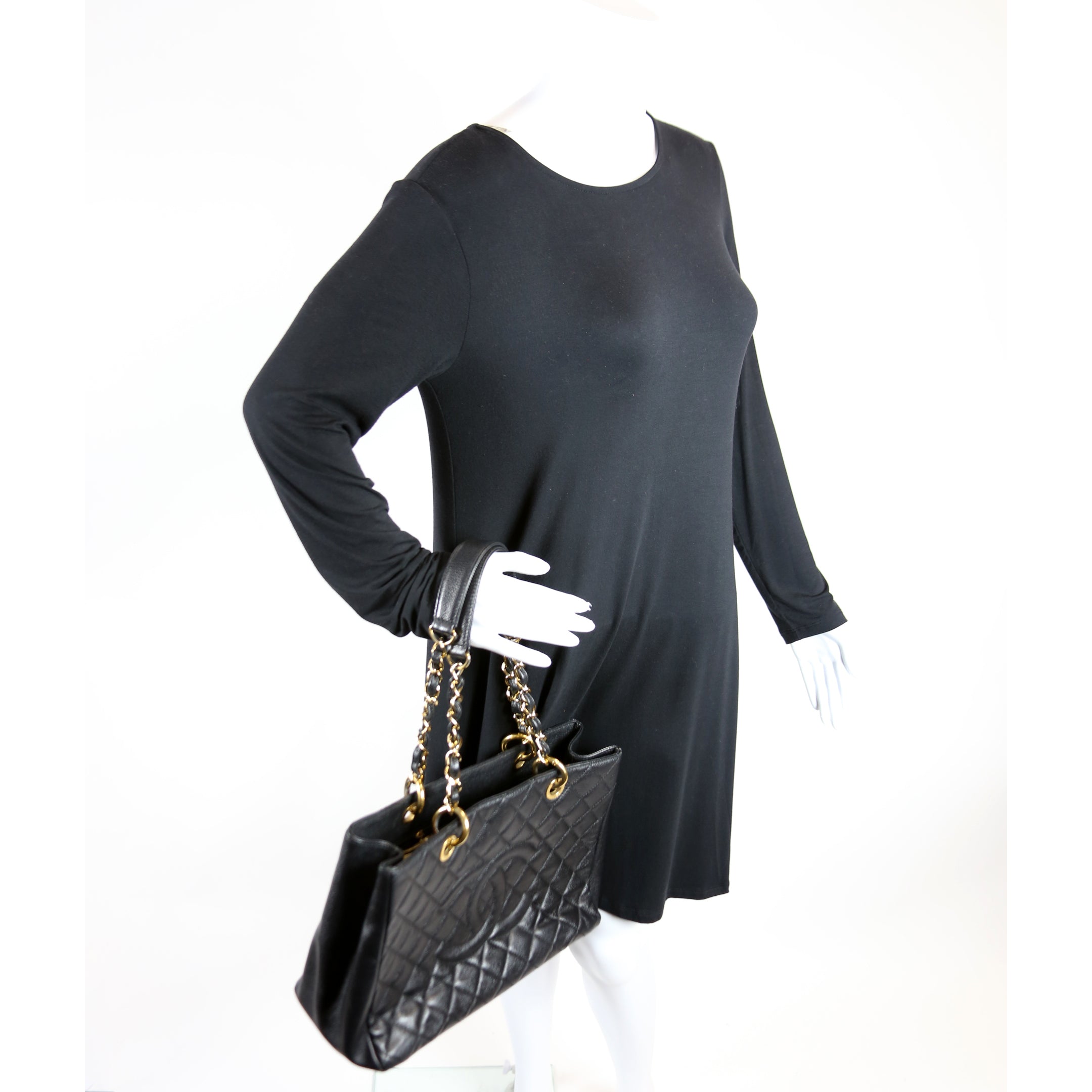 Grand Shopping Tote Caviar