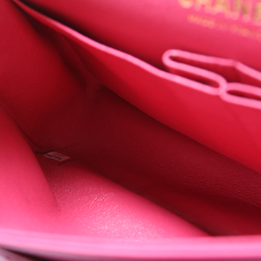 Classic Flap Medium Chevron Lambskin 29-32M Pink