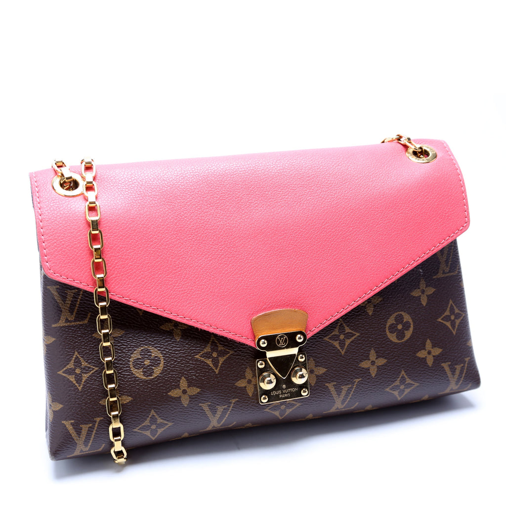 Pallas Chain Monogram Salmon