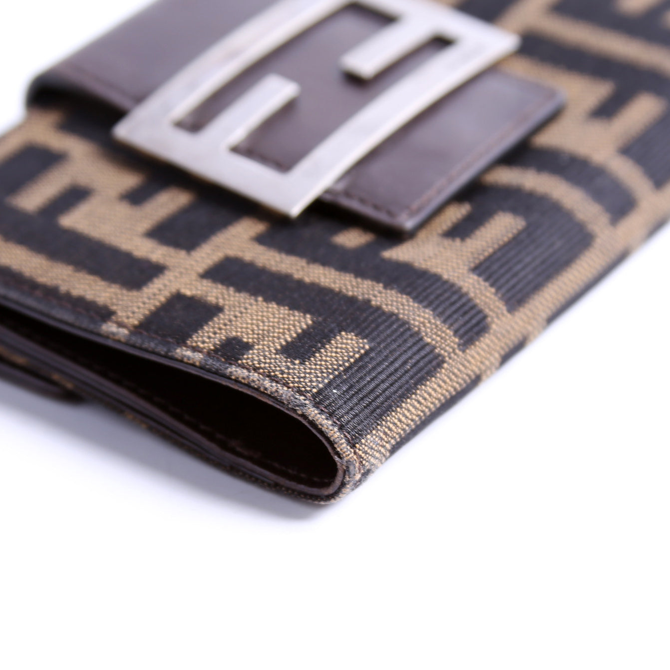 8M0035 Zucca Compact Wallet Brown