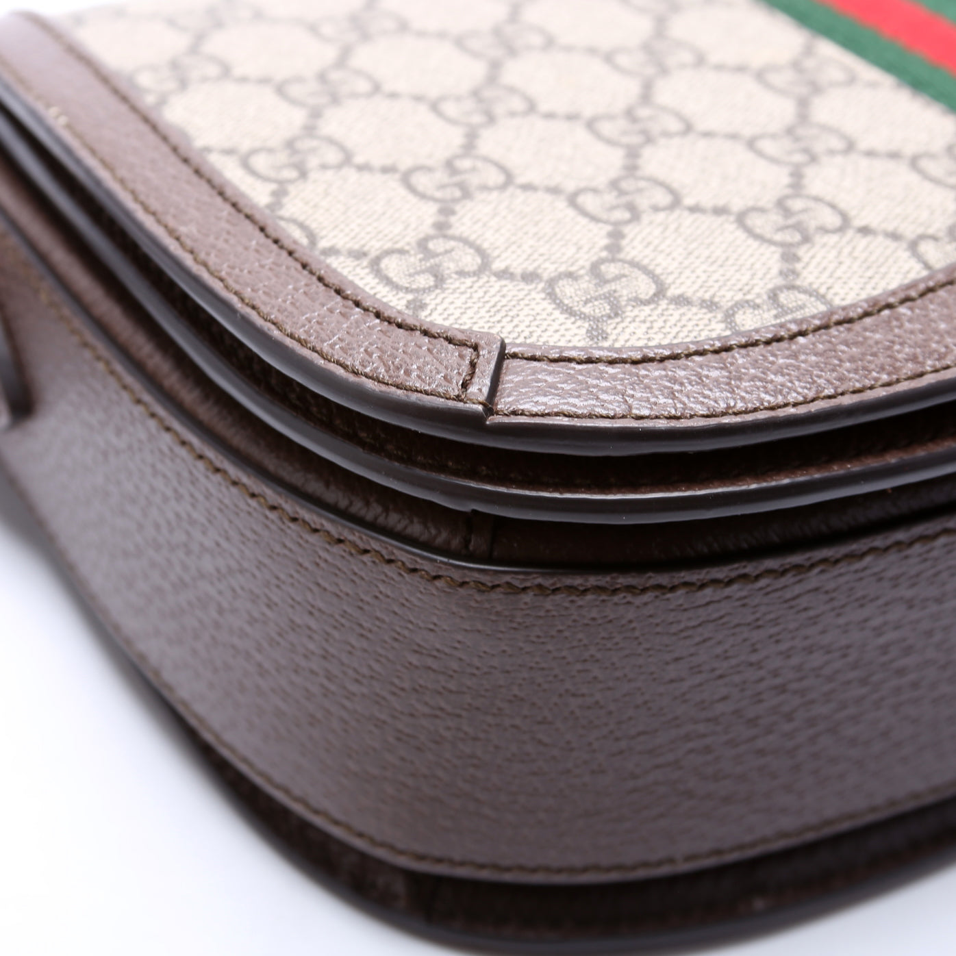 601044 Ophidia GG Supreme Small Shoulder