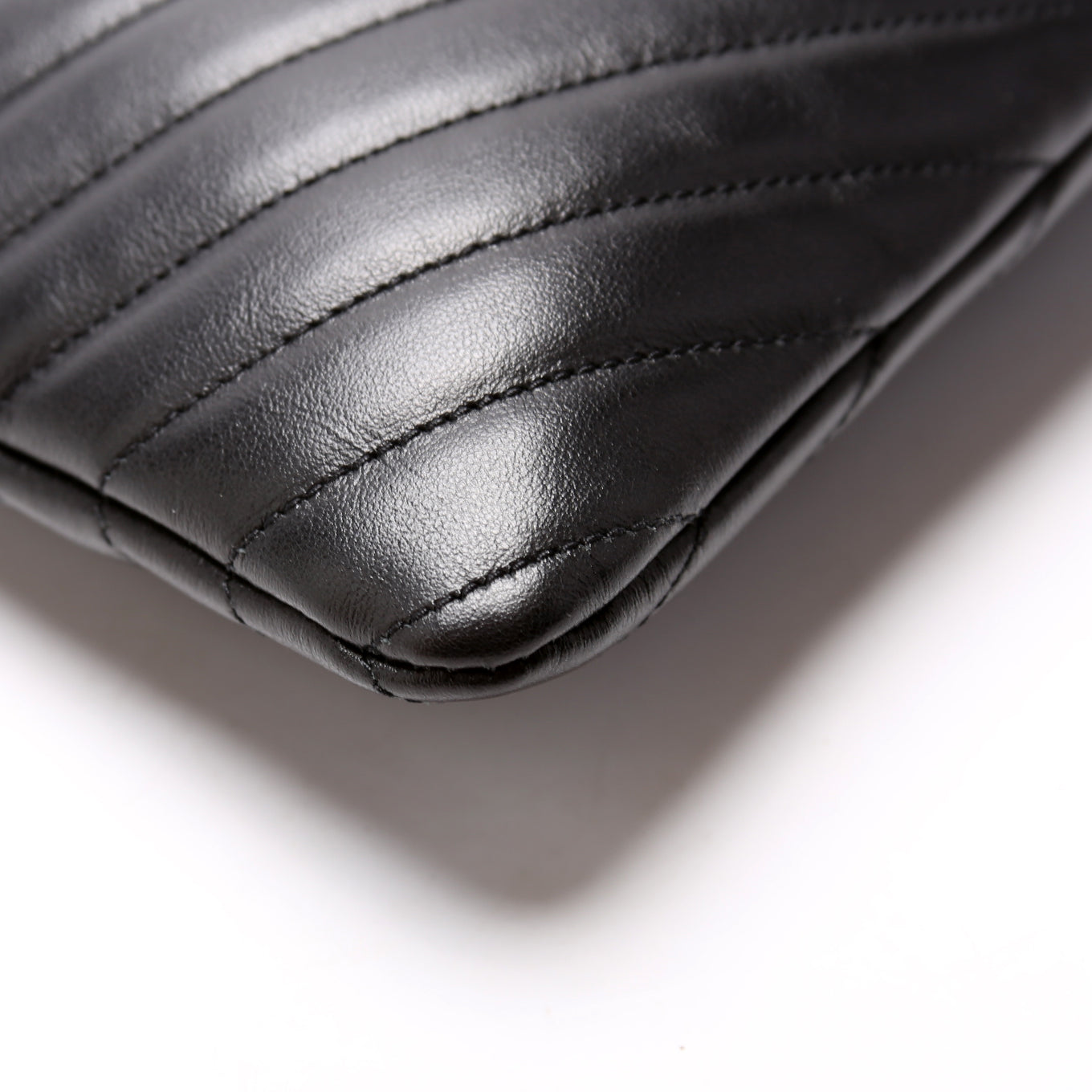 A5 Matelasse Pouch Black
