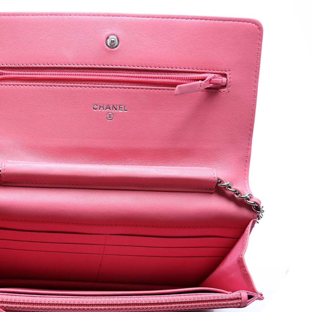 WOC Classic Quilted Lambskin Pink