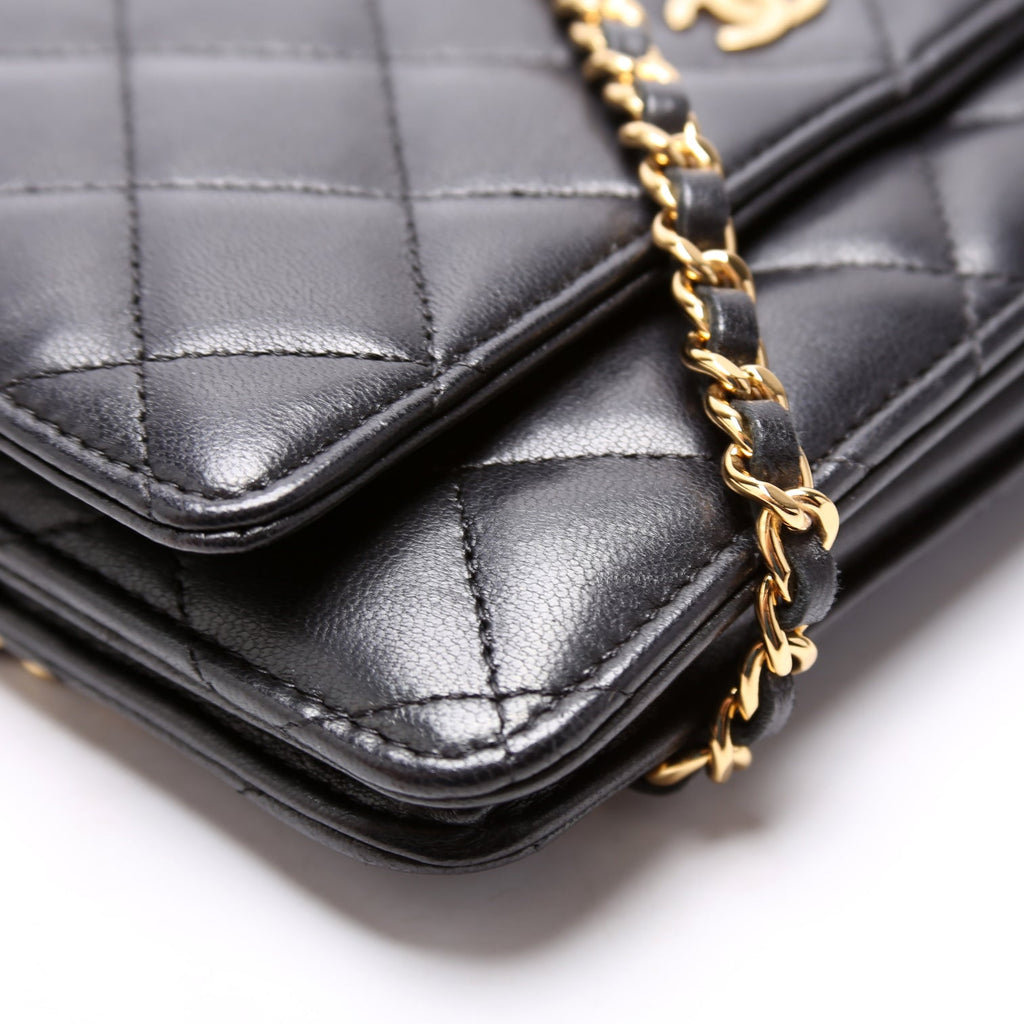 Wallet On Chain Classic Quilted Lambskin