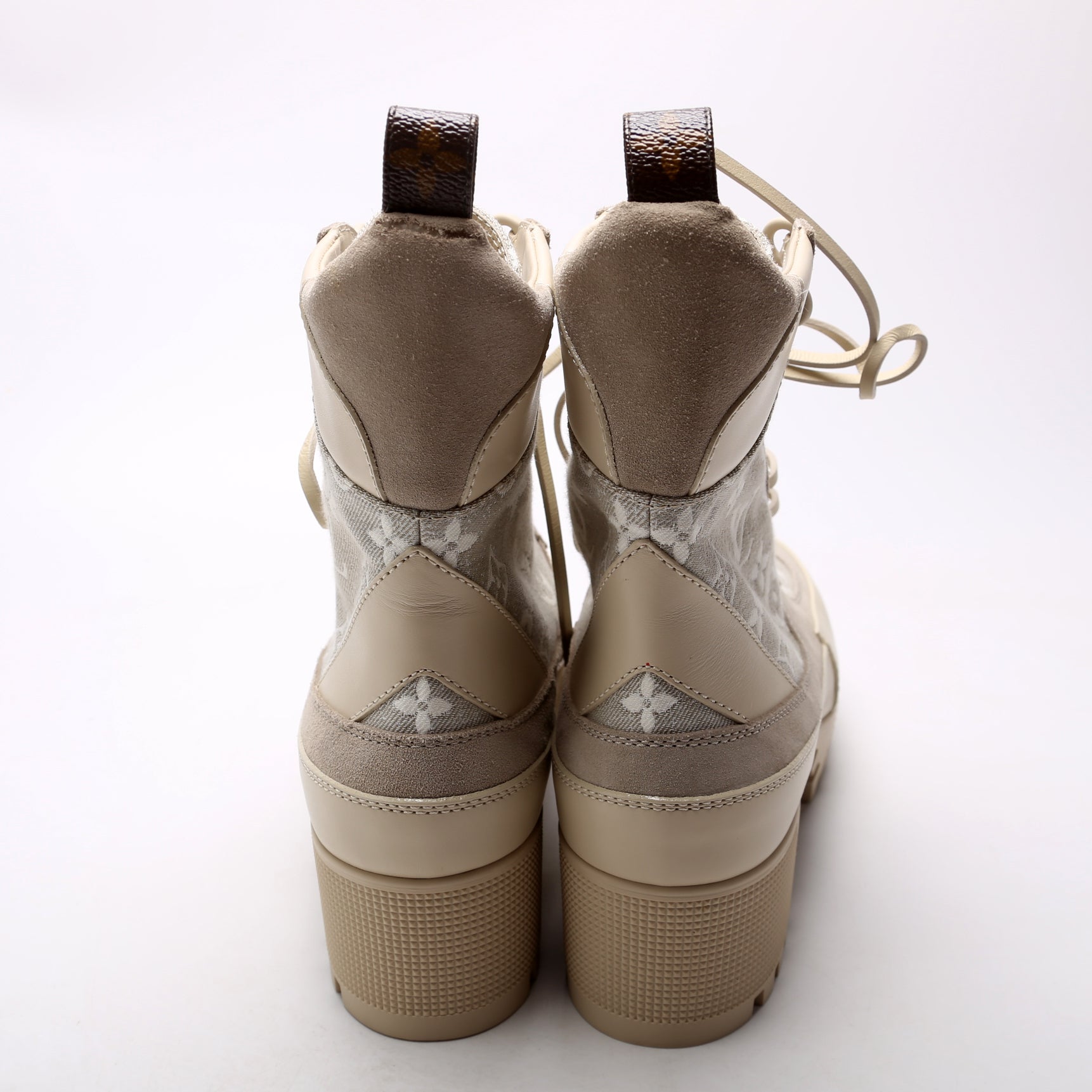 Laureate Desert Combat Boots Size 40 Cream