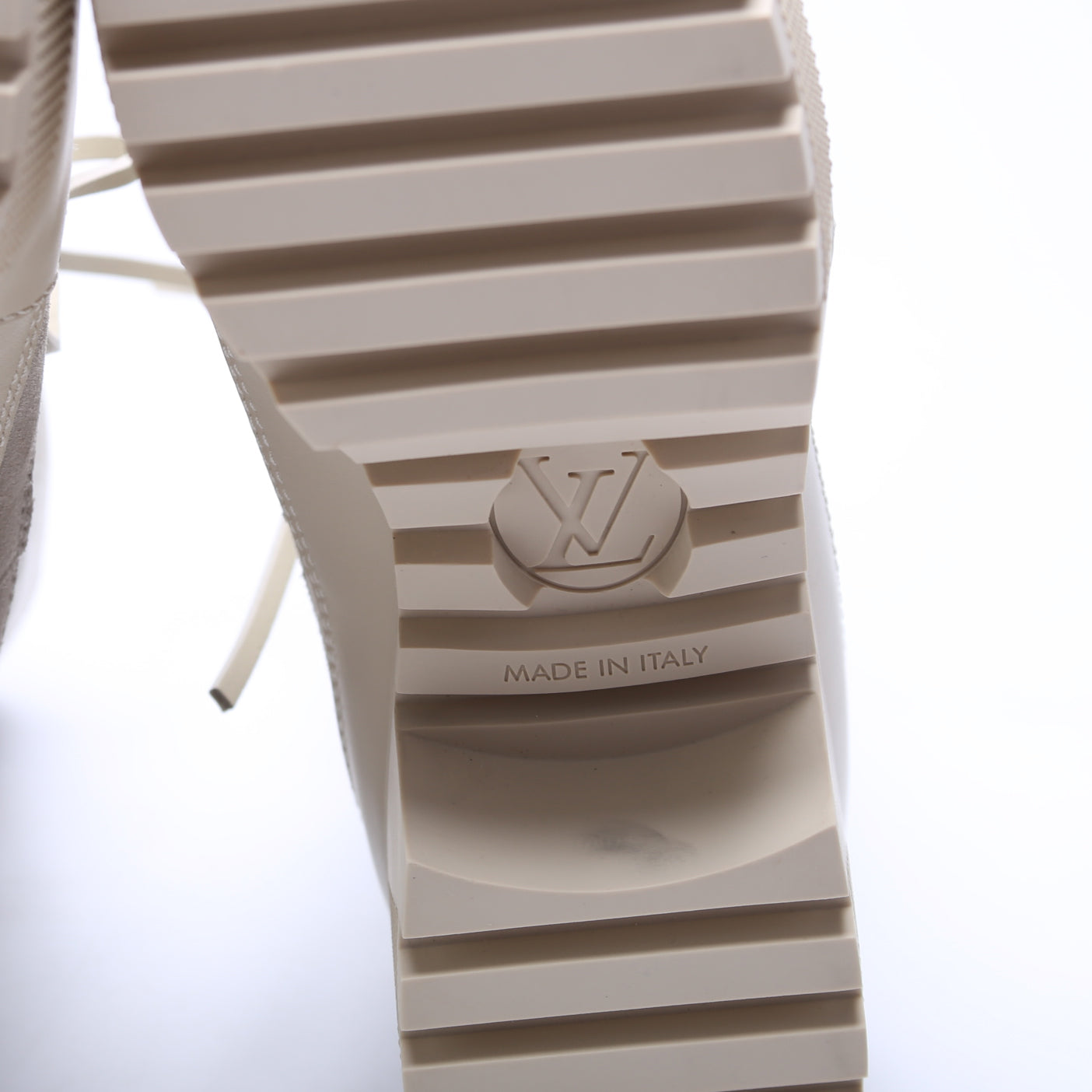 Laureate Desert Combat Boots Size 40 Cream