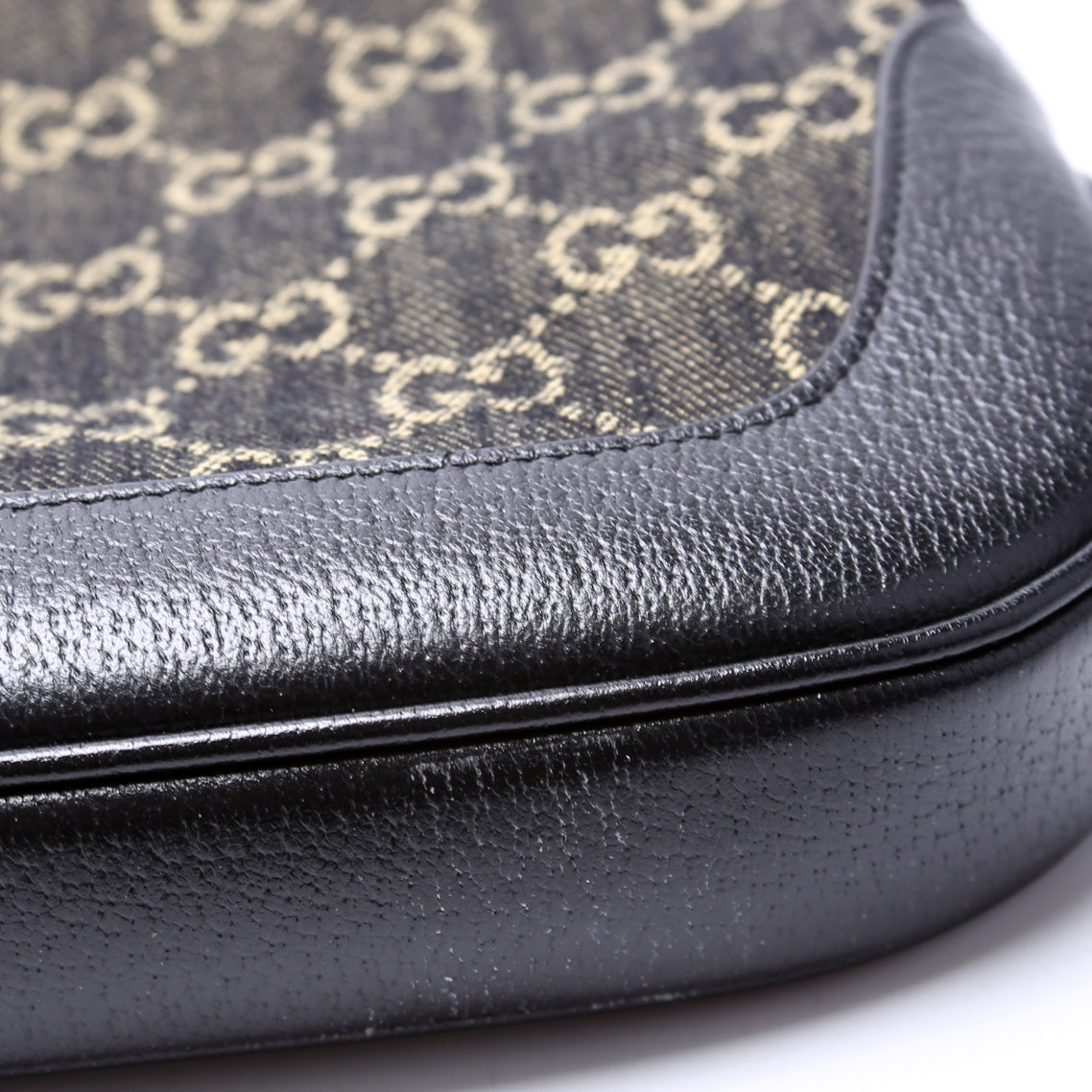 678843 GG Canvas 1961 Jackie Hobo Small Black