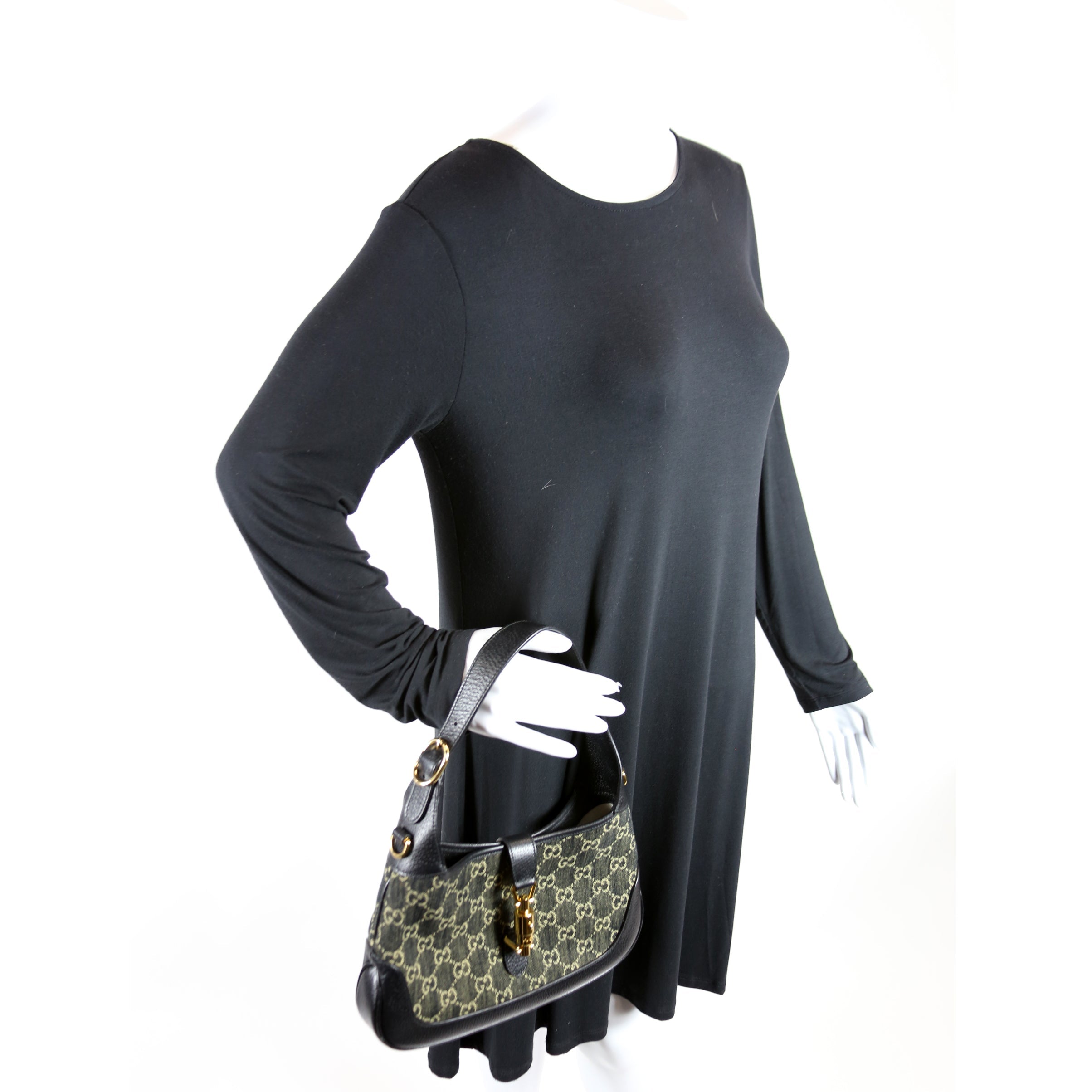 678843 GG Canvas 1961 Jackie Hobo Small Black