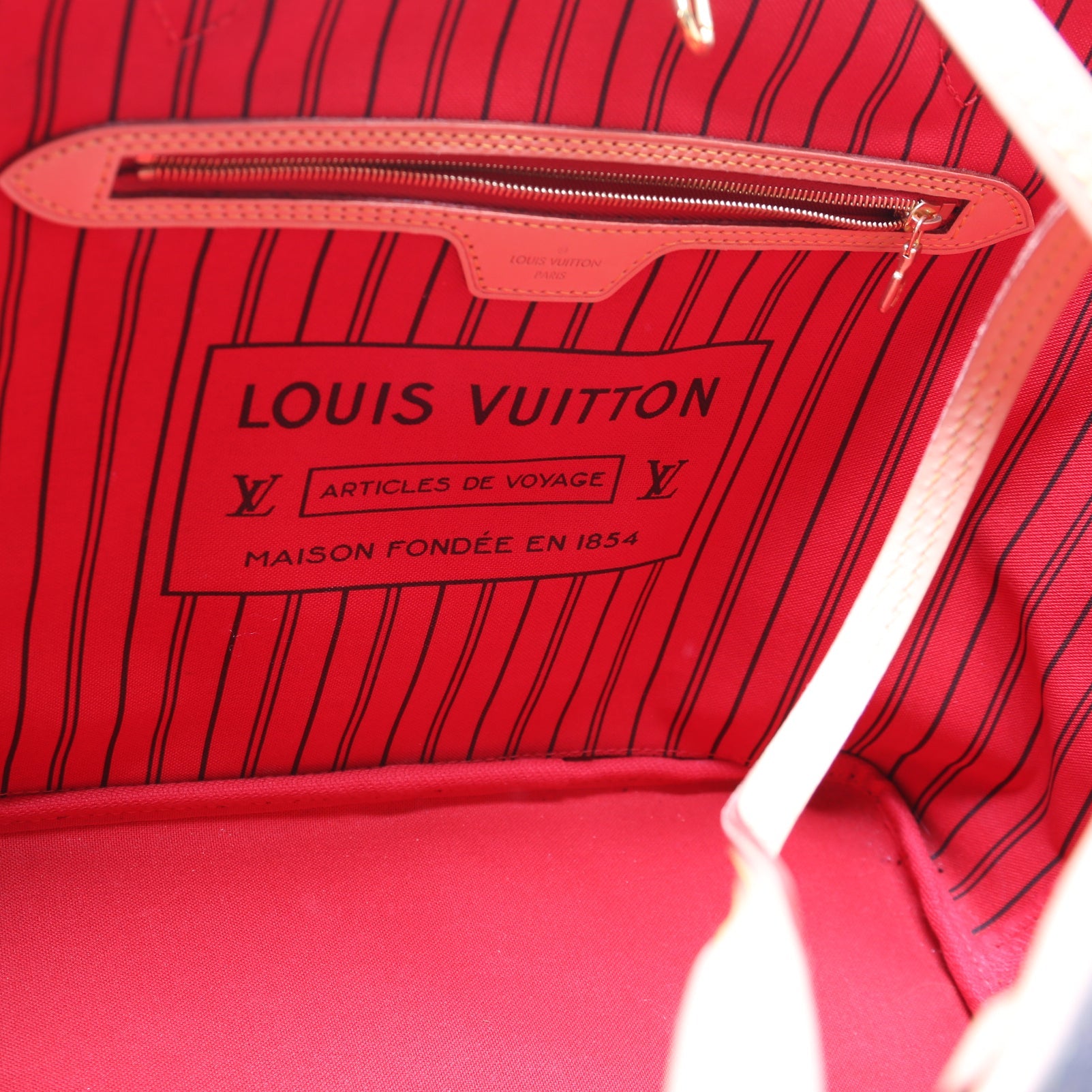Neverfull MM Monogram Red