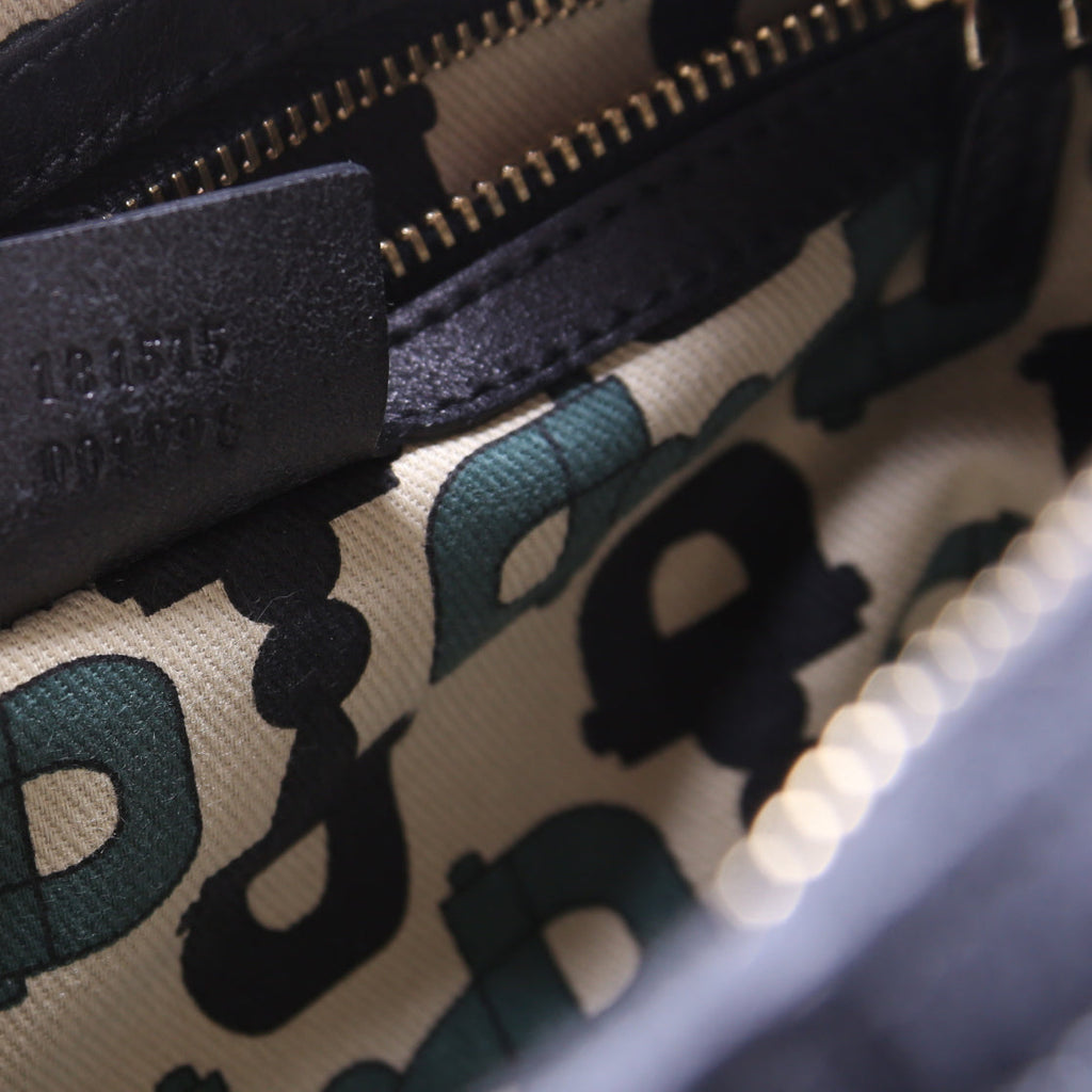 Signoria Hobo Black
