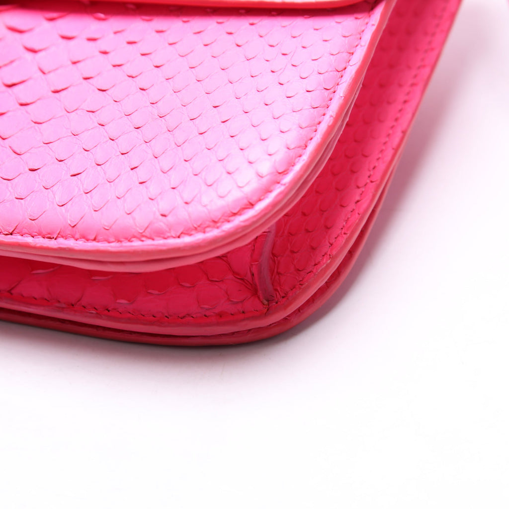 Classic Box Bag Python Medium Pink