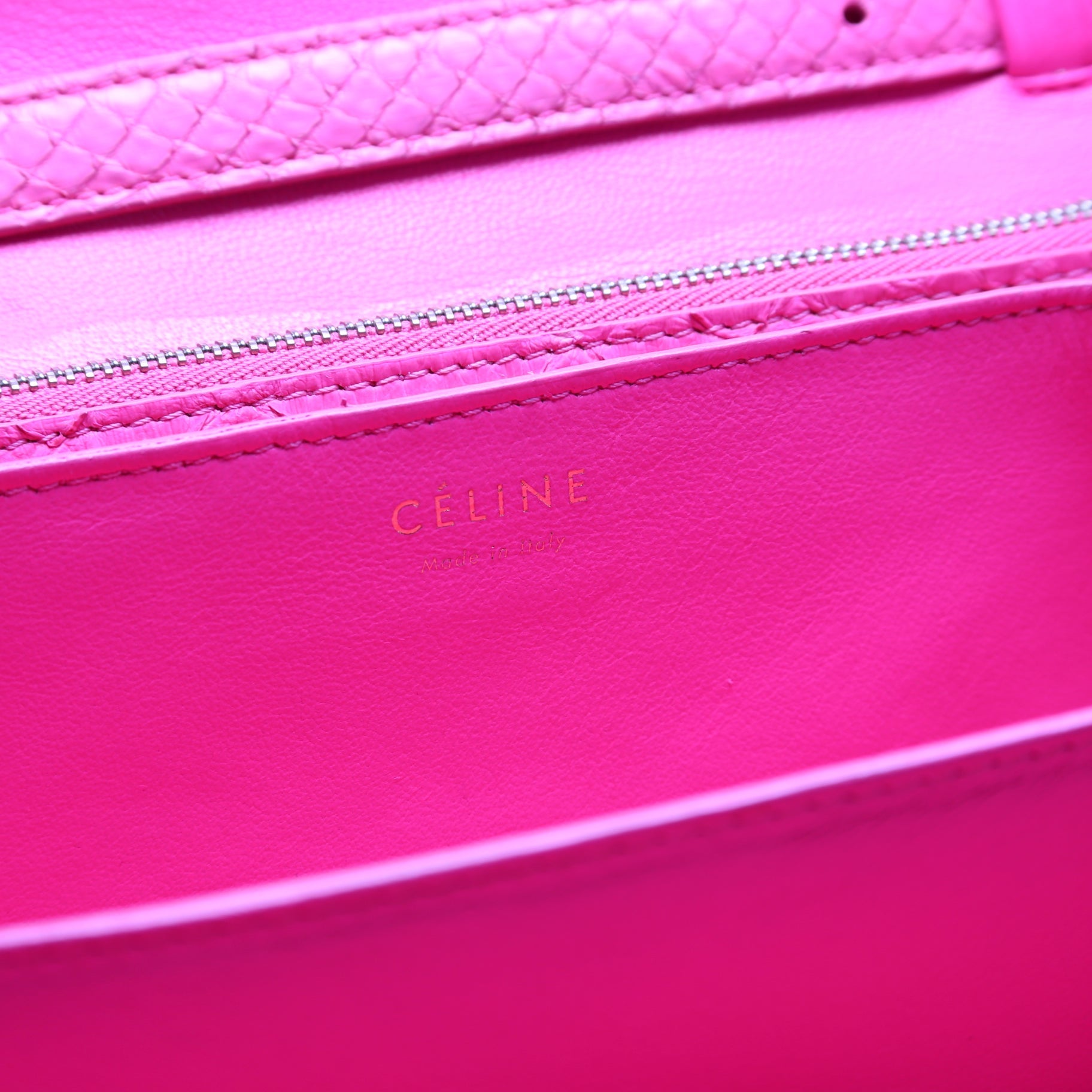 Classic Box Bag Python Medium Pink