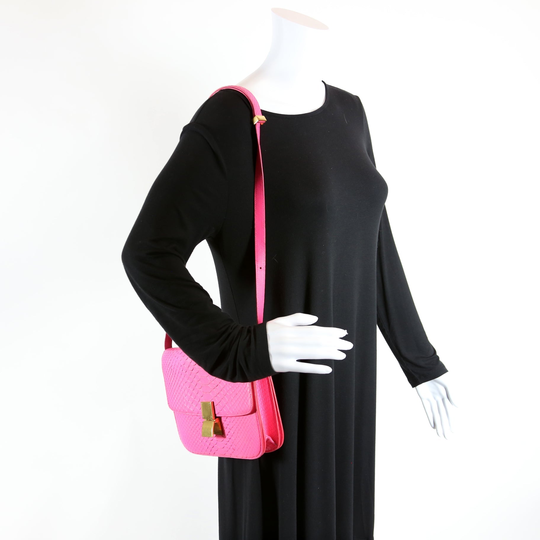 Classic Box Bag Python Medium Pink