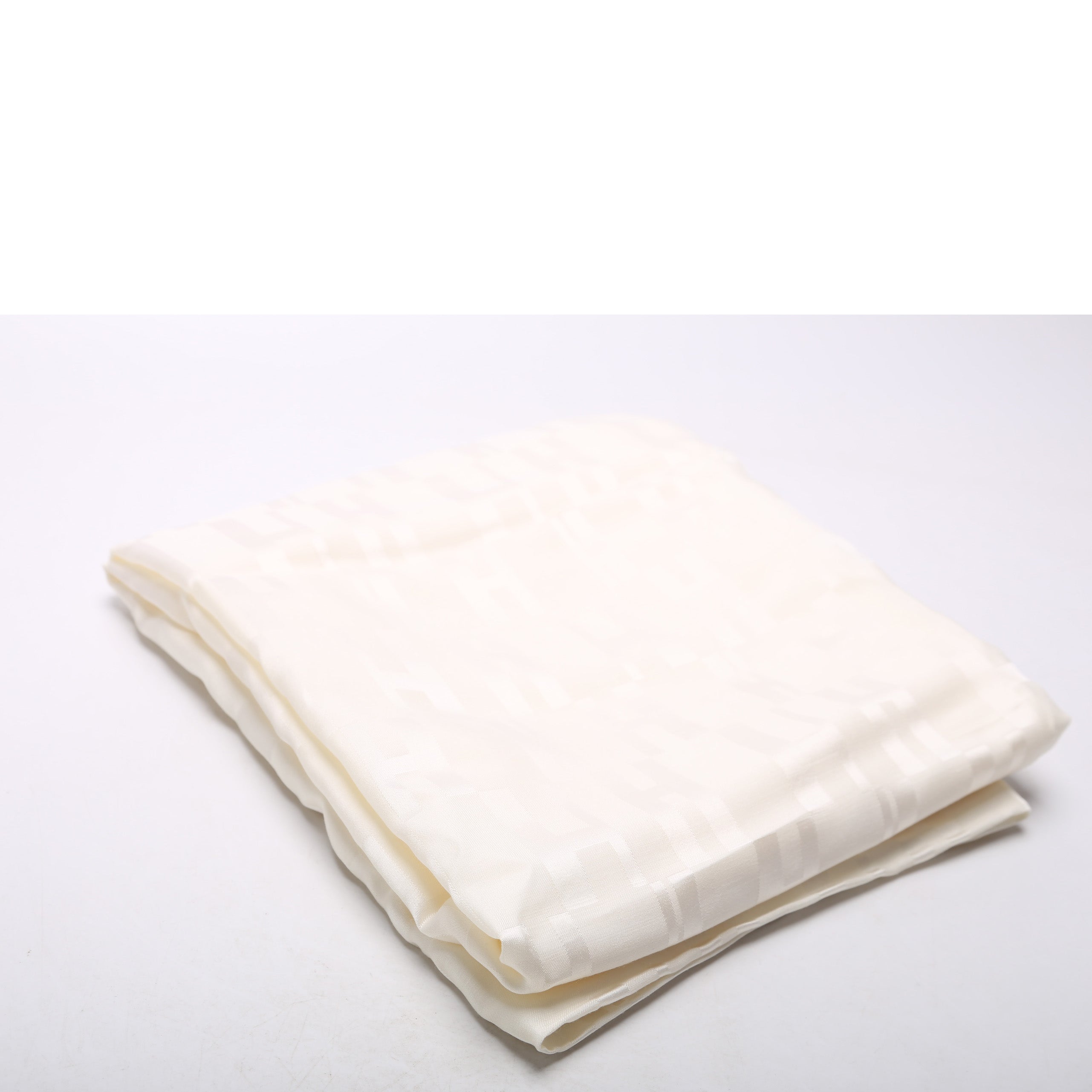 Echarpe Faconnee Grand Silk Scarf White
