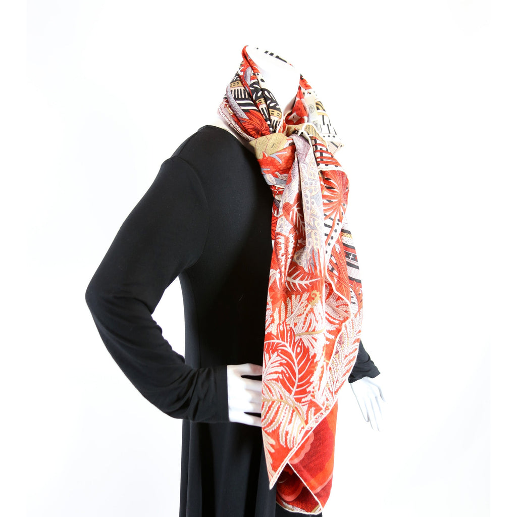 Acte III Scene I La Clairier 140CM Cashmere/Silk Scarf Red