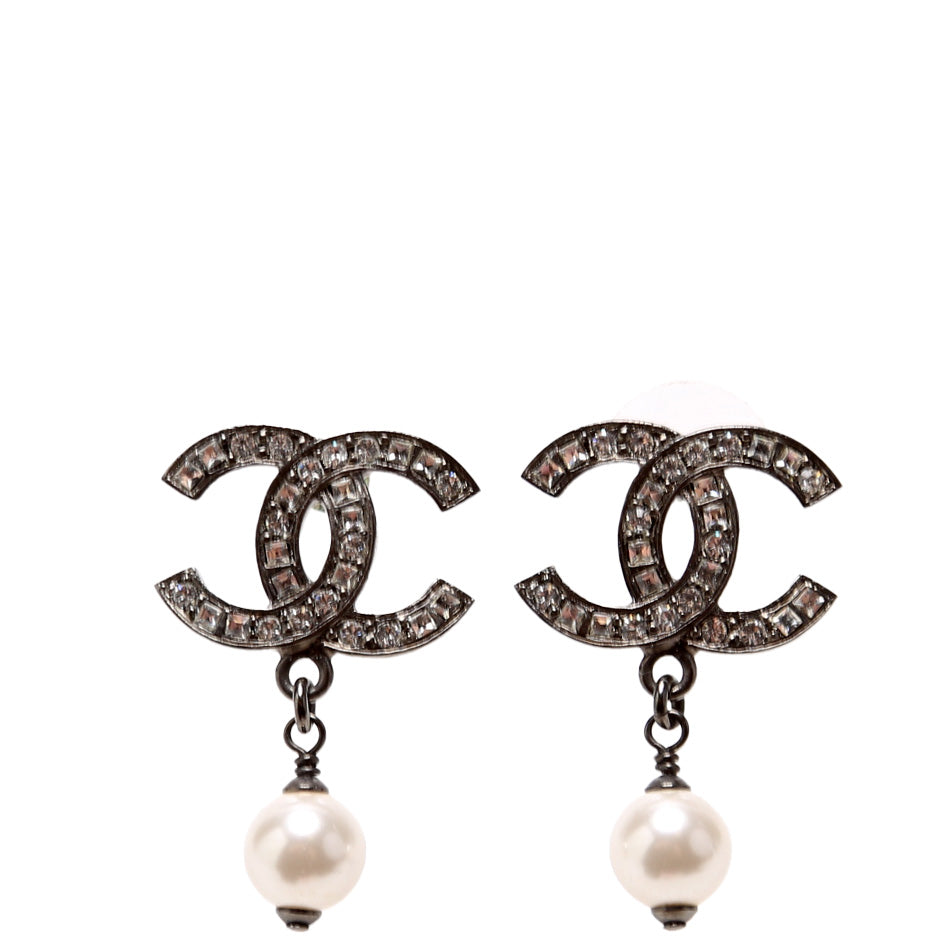 CC Crystal Faux Pearl Drop Earrings Gunmetal/Pearl