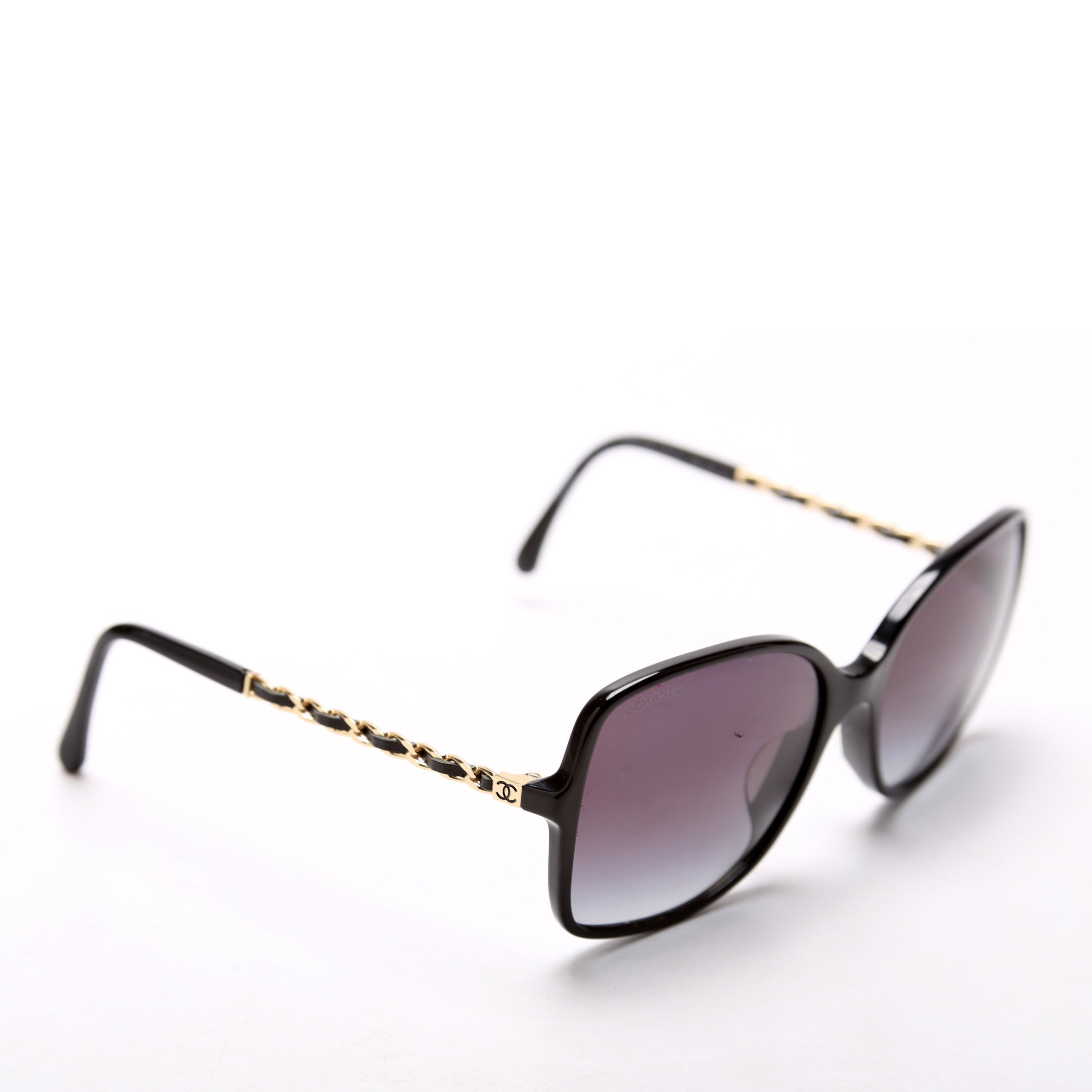 5210-Q-A Square Chain Sunglasses Black/Gold