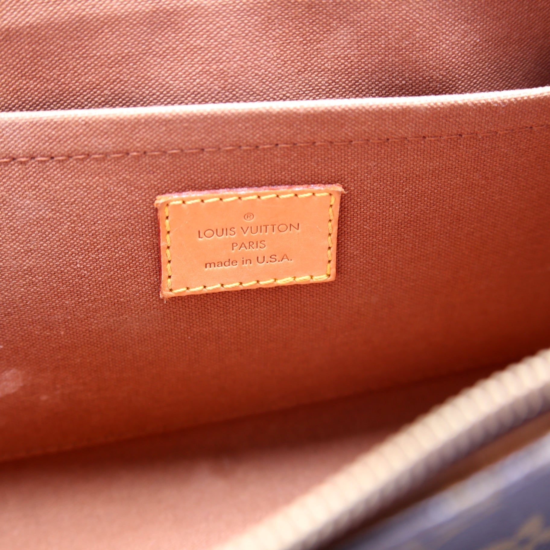 Popincourt Long Monogram