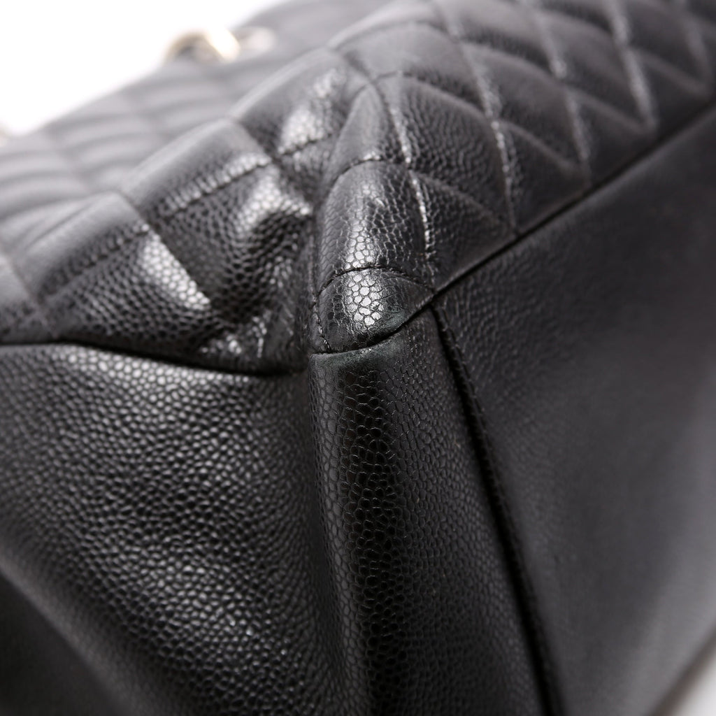 Grand Shopping Tote Caviar Black