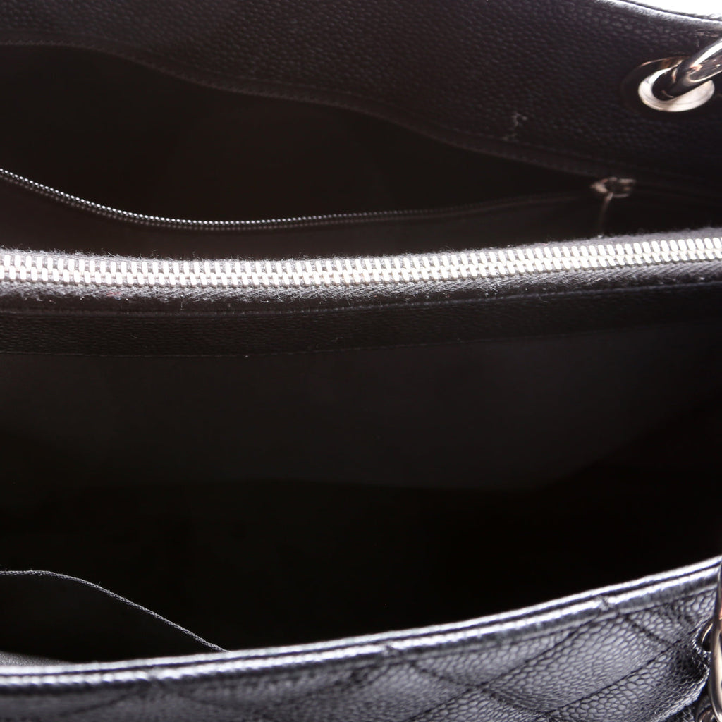 Grand Shopping Tote Caviar Black