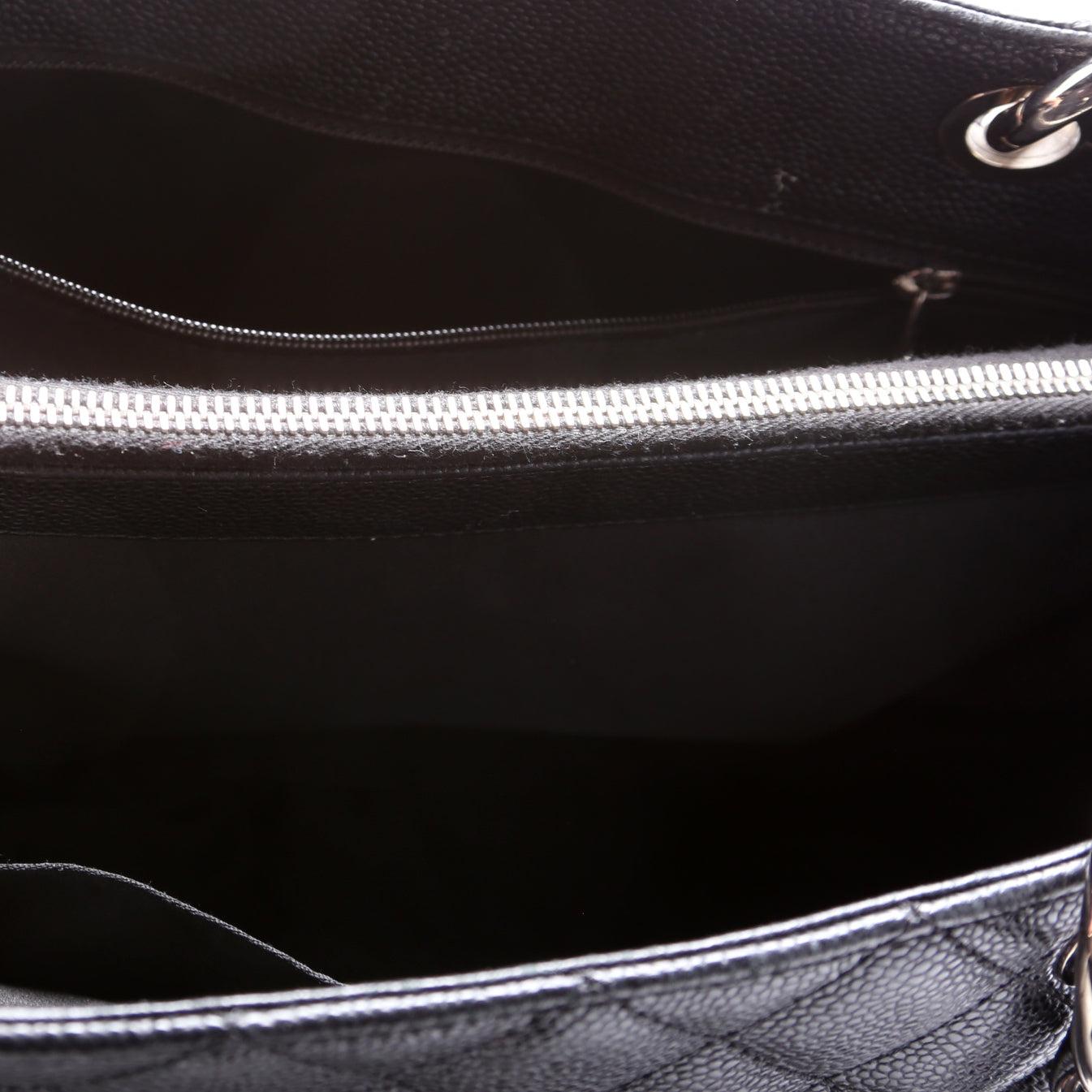 Grand Shopping Tote Caviar Black