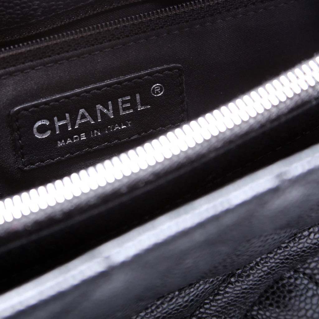 Grand Shopping Tote Caviar Black