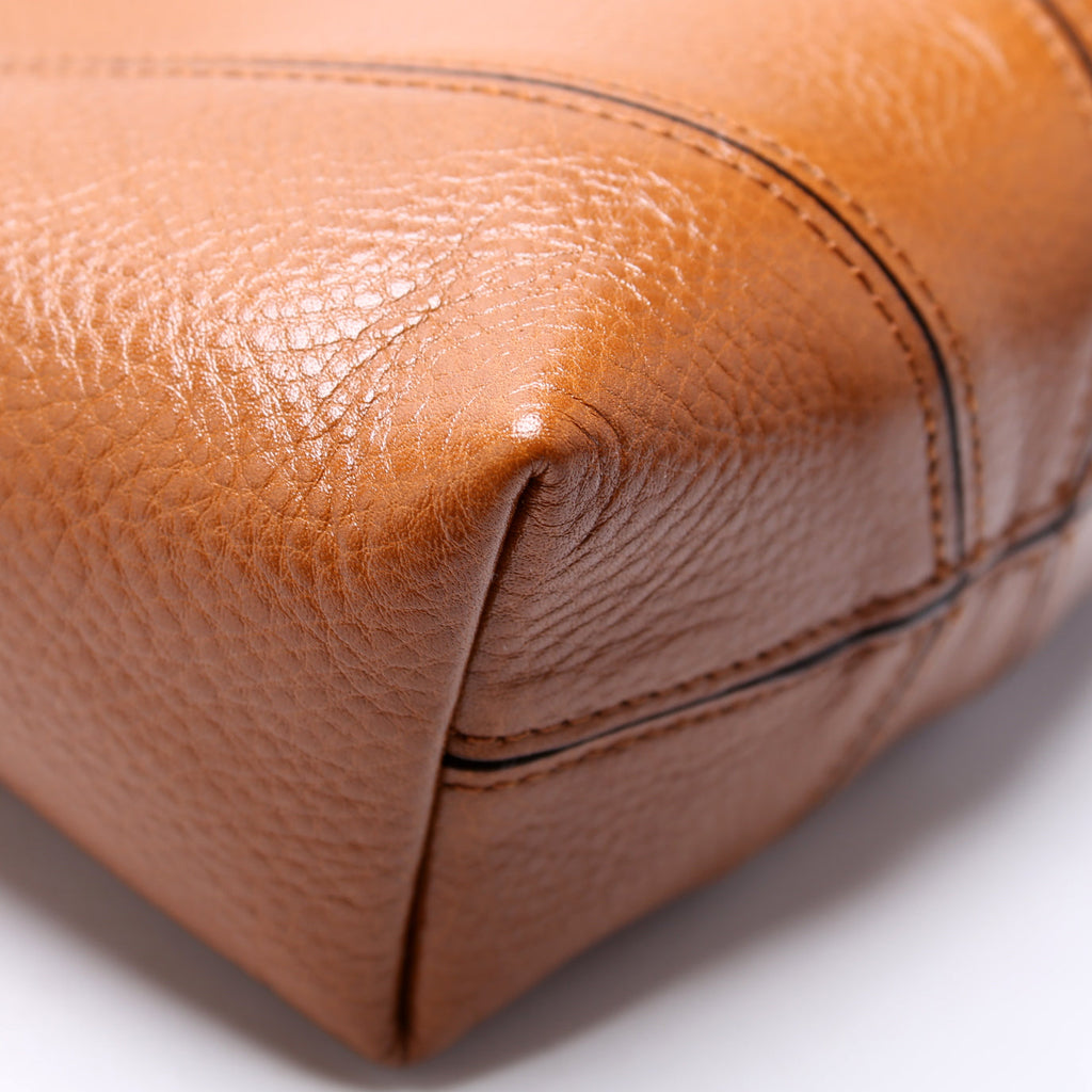 Spin Tote Grain Leather Small Brown