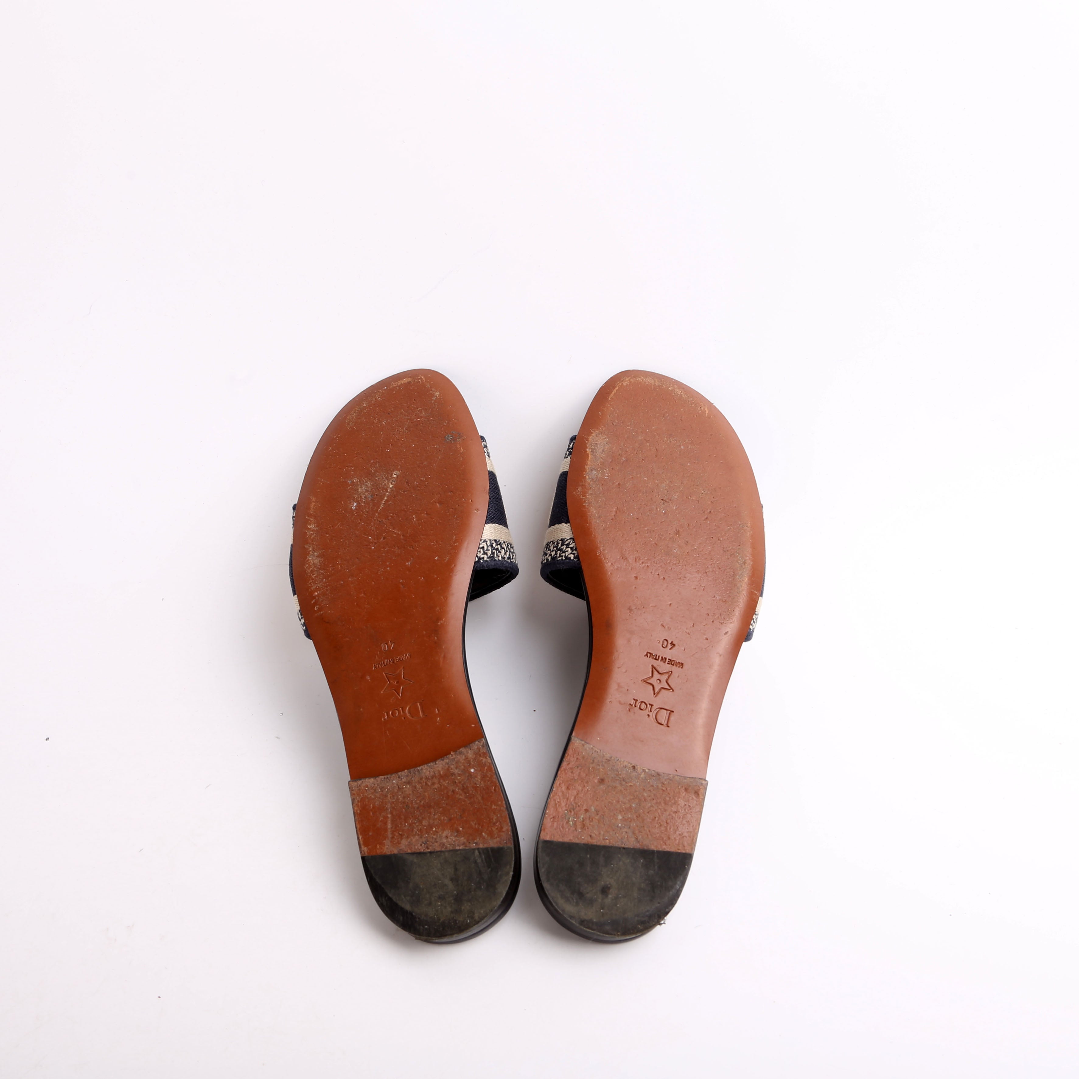 Dway Slides Size 40
