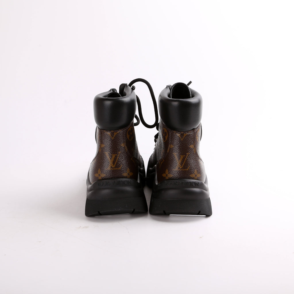 Ruby Flat Ranger Boots Size 38