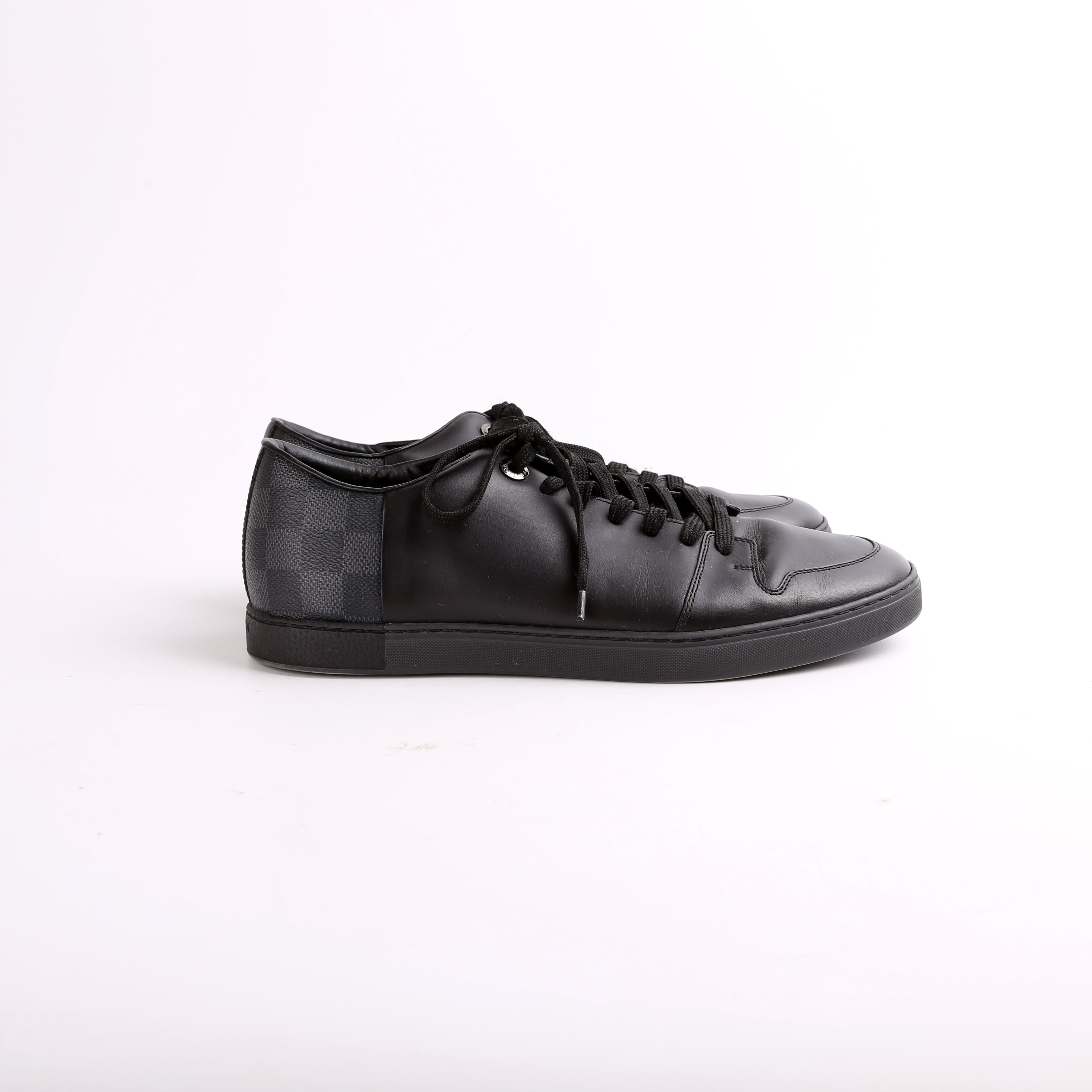 Calfskin Damier Graphite Sneakers Mens Size 7 (Womens 39)