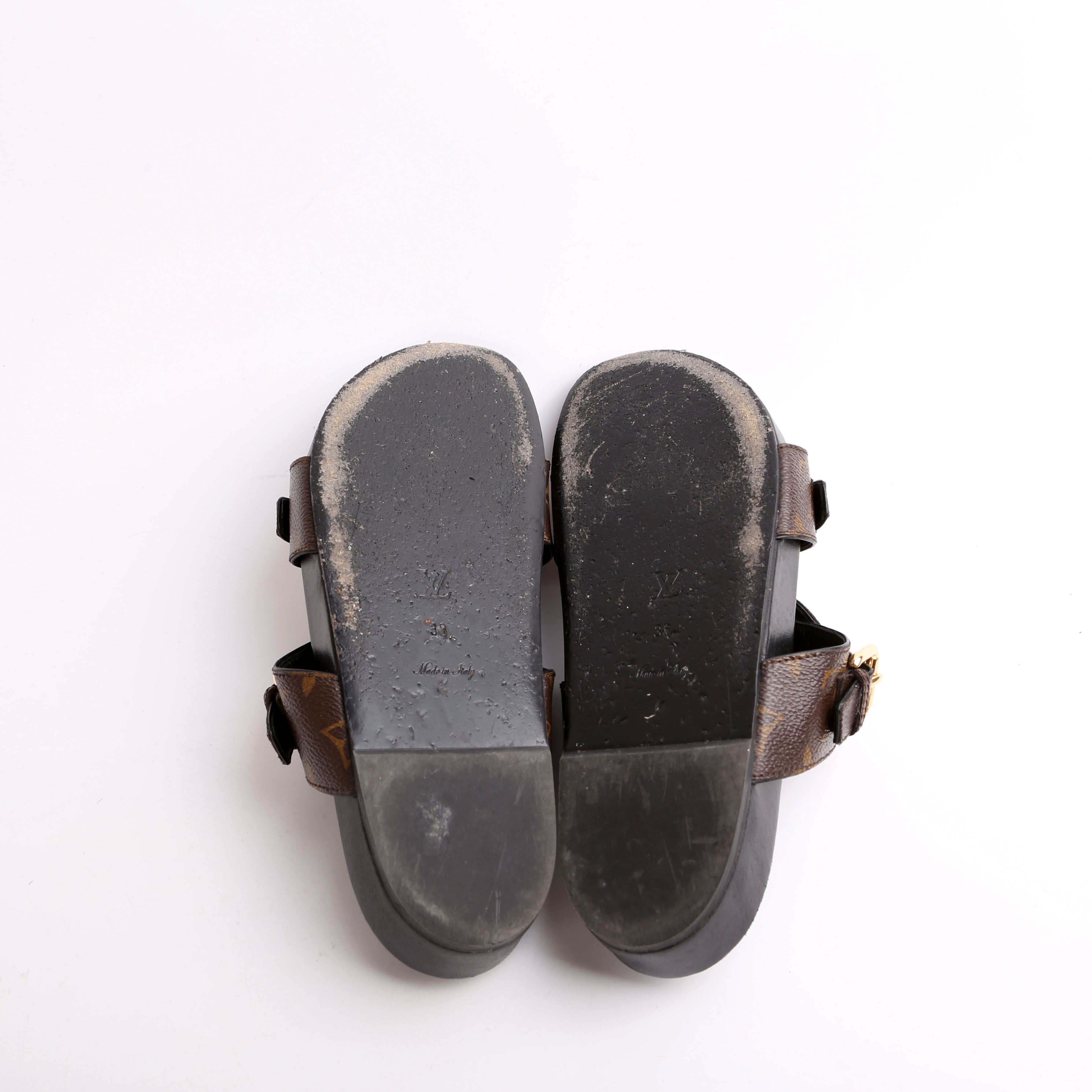Bom Dia Slides Size 38