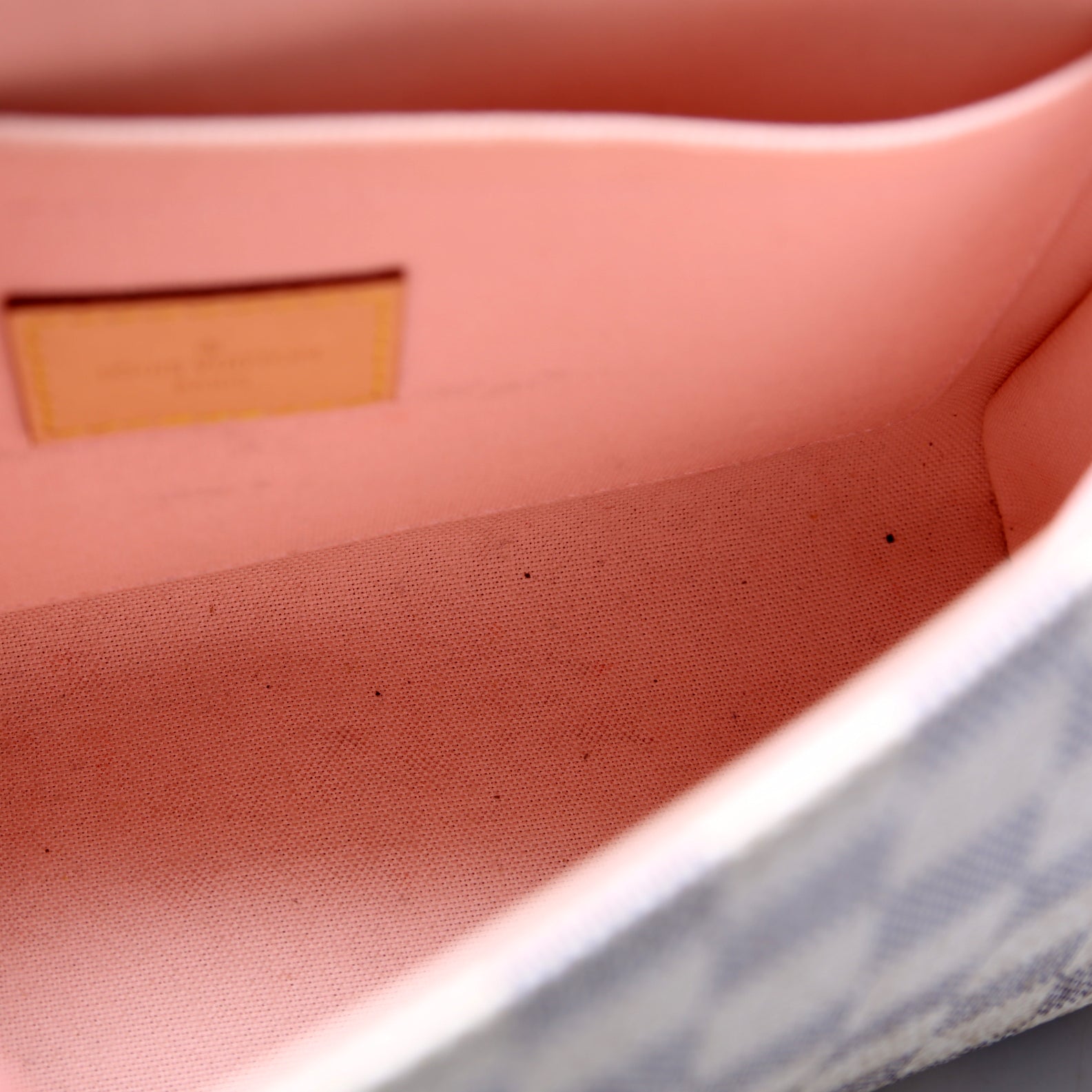 Croisette Damier Azur Pink