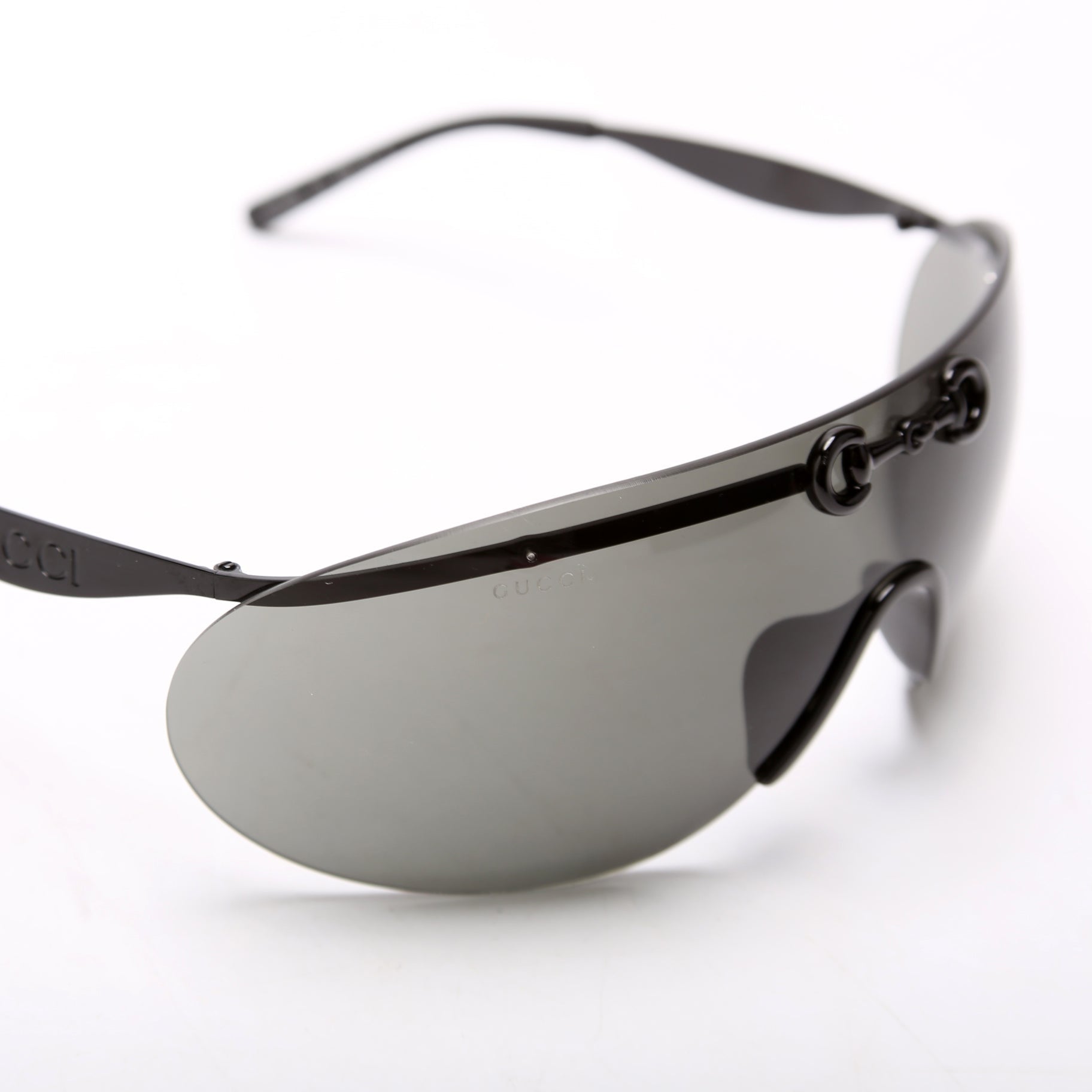 GG1656S Horsebit Shield Sunglasses Black