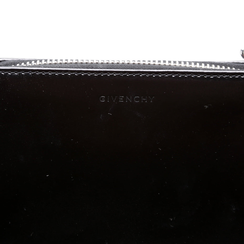 Antigonia X Chito Small Shoulder Black
