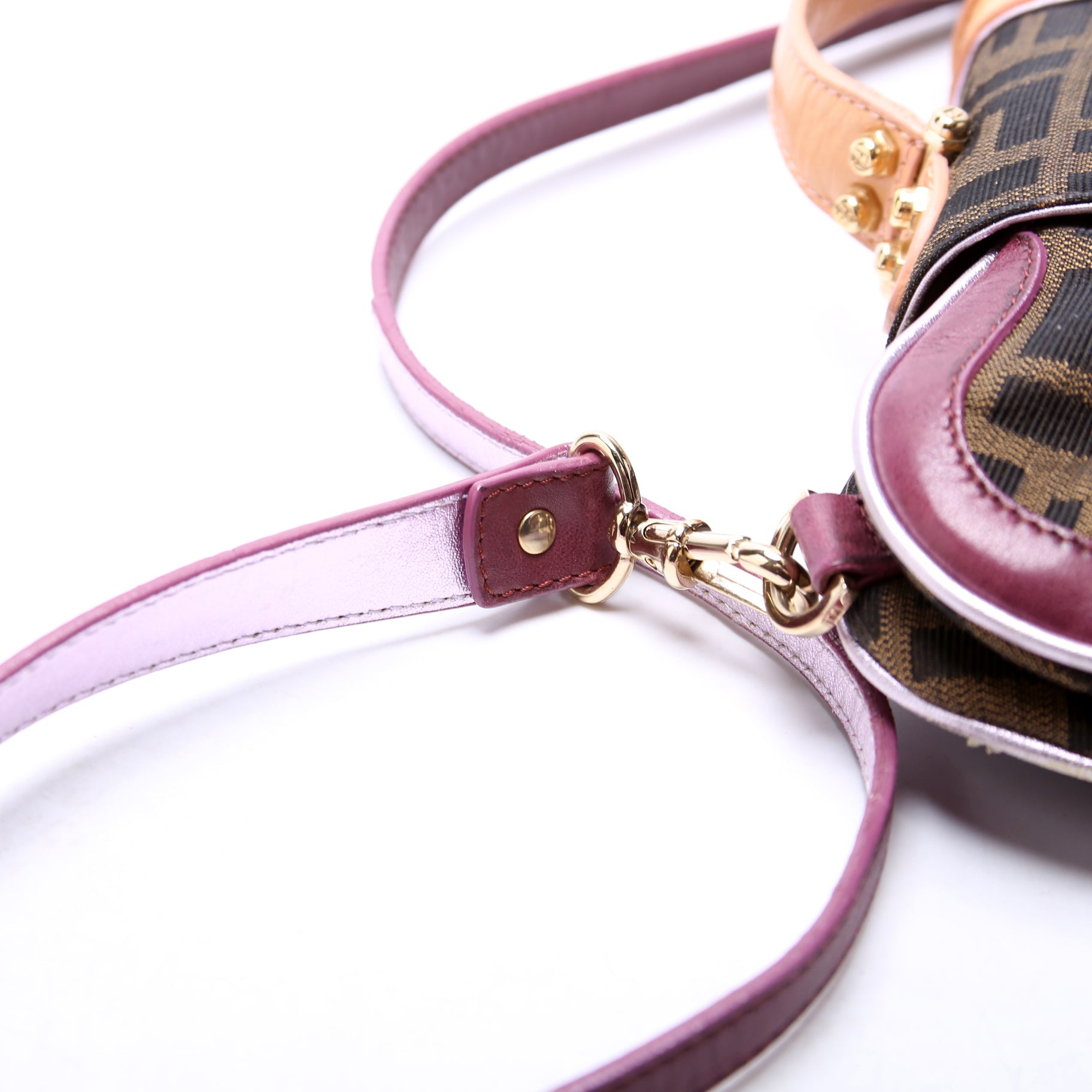 8BN133 FF Zucca Vanity Clutch Brown/Plum