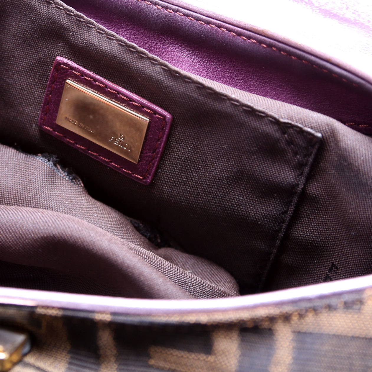 8BN133 FF Zucca Vanity Clutch Brown/Plum