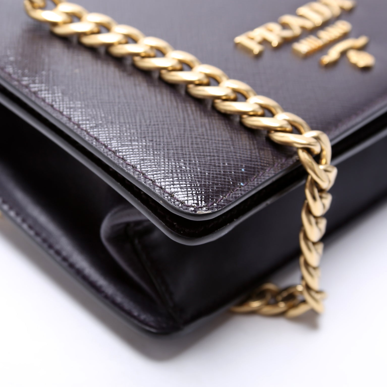 1BD133 Saffiano Chain Crossbody Plum