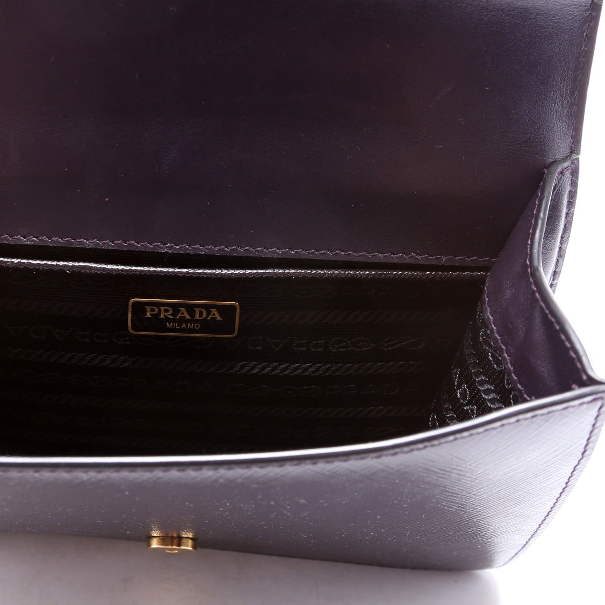 1BD133 Saffiano Chain Crossbody Plum